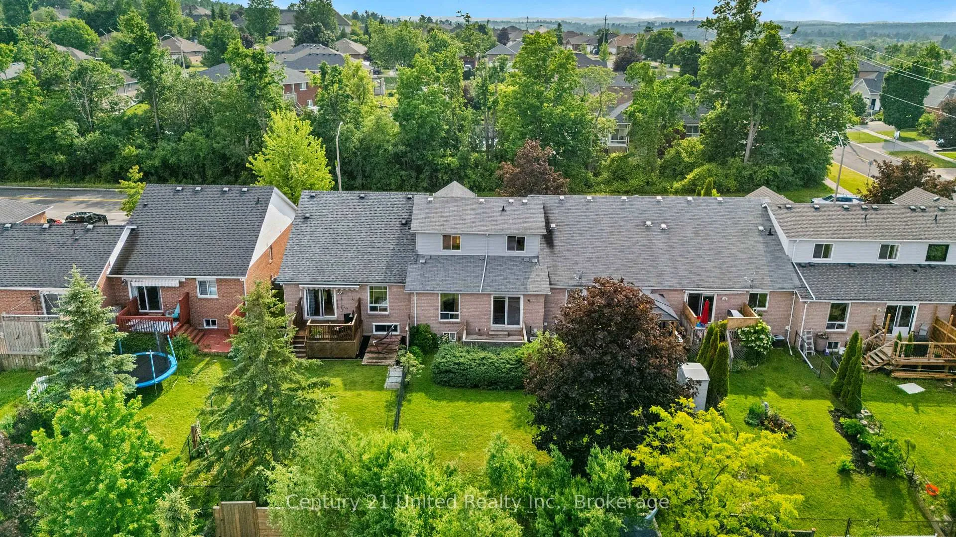 Photo 37 of 2438 Woodglade Boulevard, Peterborough, Monaghan Ward 2 — HOMEH