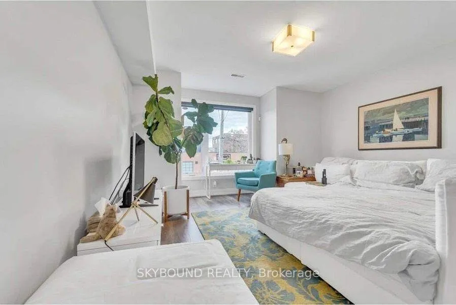 Photo 11 of Unit Main, 47 Edwin Avenue, Toronto, Dovercourt-Wallace Emerson-Junction — HOMEH