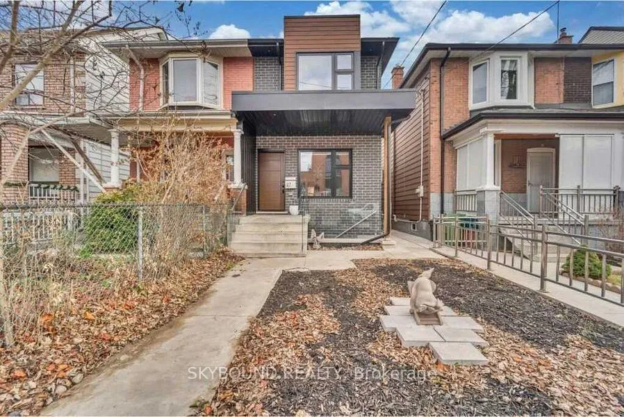 Photo 13 of Unit Main, 47 Edwin Avenue, Toronto, Dovercourt-Wallace Emerson-Junction — HOMEH
