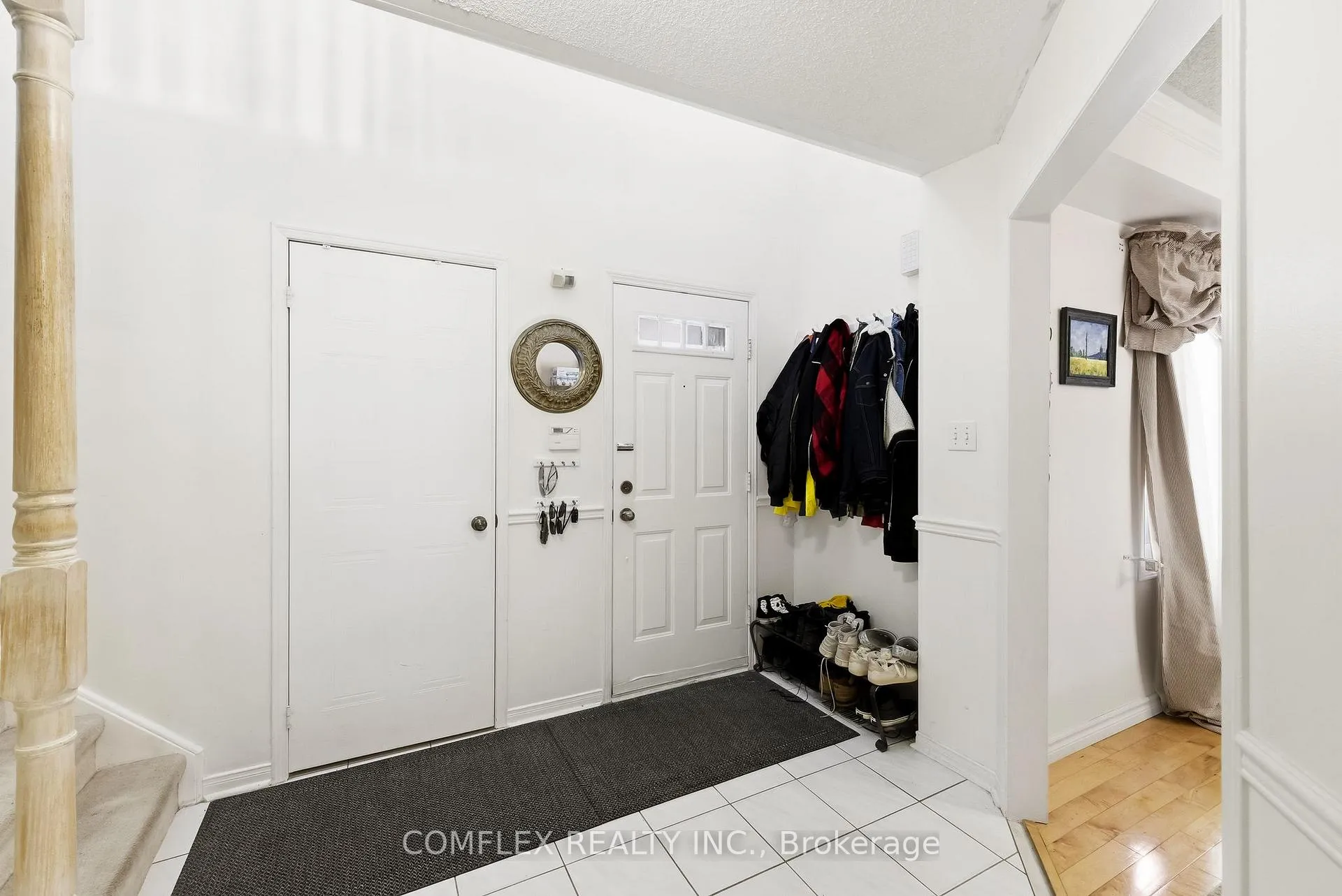 Photo 7 of 1045 Beaver Valley Crescent, Oshawa, Northglen — HOMEH