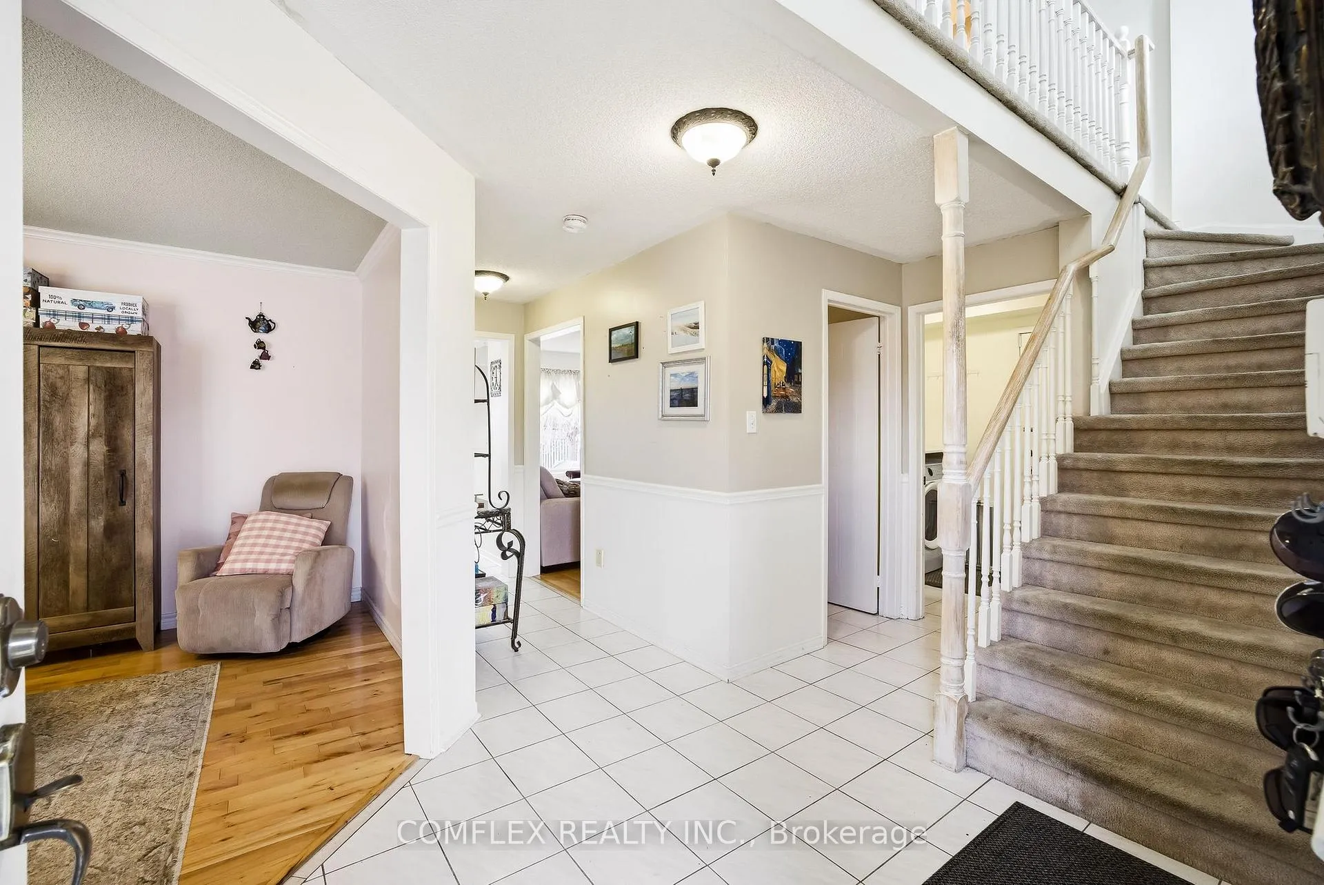 Photo 8 of 1045 Beaver Valley Crescent, Oshawa, Northglen — HOMEH