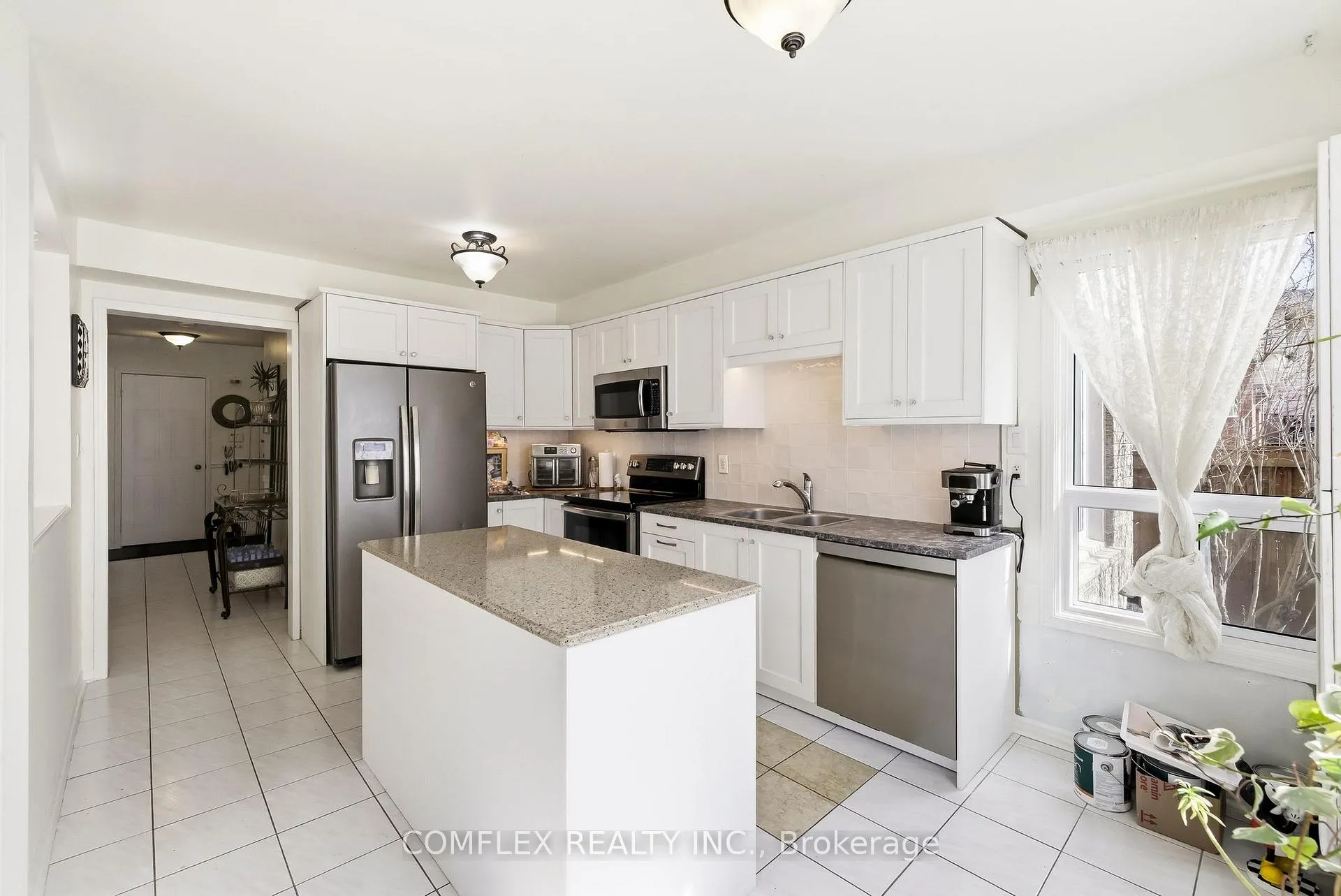 Photo 13 of 1045 Beaver Valley Crescent, Oshawa, Northglen — HOMEH