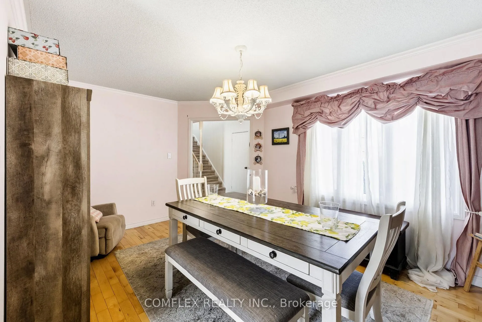 Photo 16 of 1045 Beaver Valley Crescent, Oshawa, Northglen — HOMEH