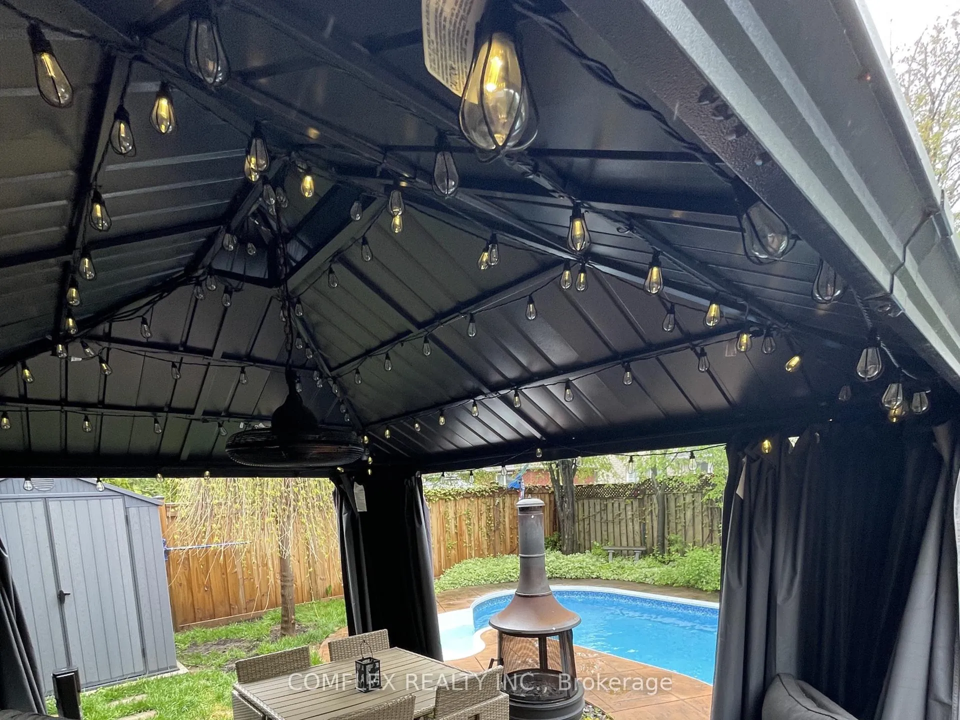Photo 34 of 1045 Beaver Valley Crescent, Oshawa, Northglen — HOMEH