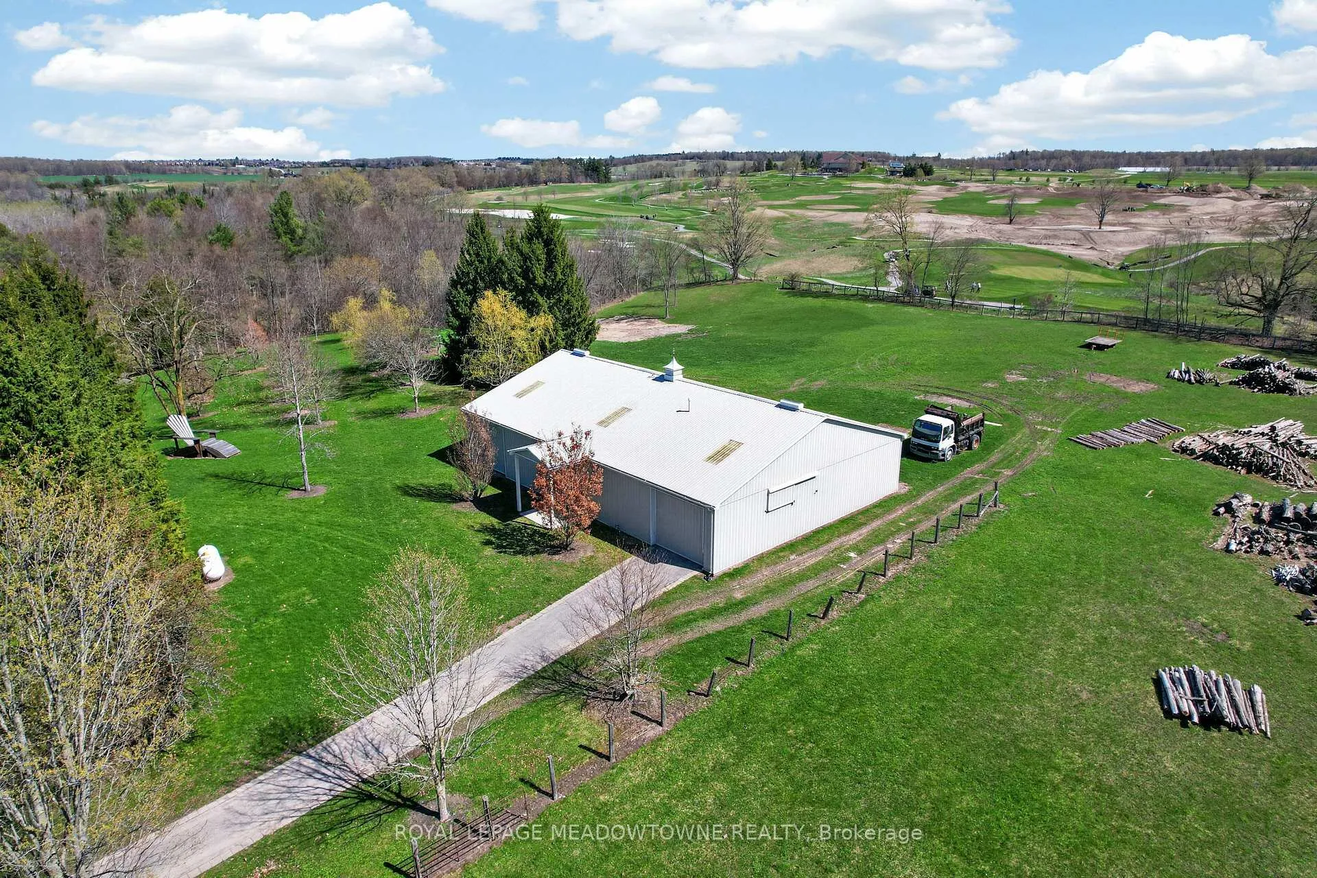 Photo 46 of 8211 10th Line, Essa, Rural Essa — HOMEH