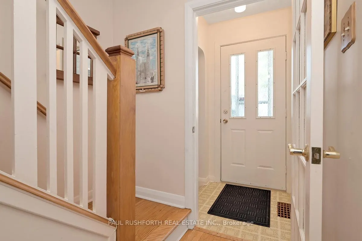 Photo 4 of 10 Prince Albert Street, Ottawa, Overbrook — HOMEH