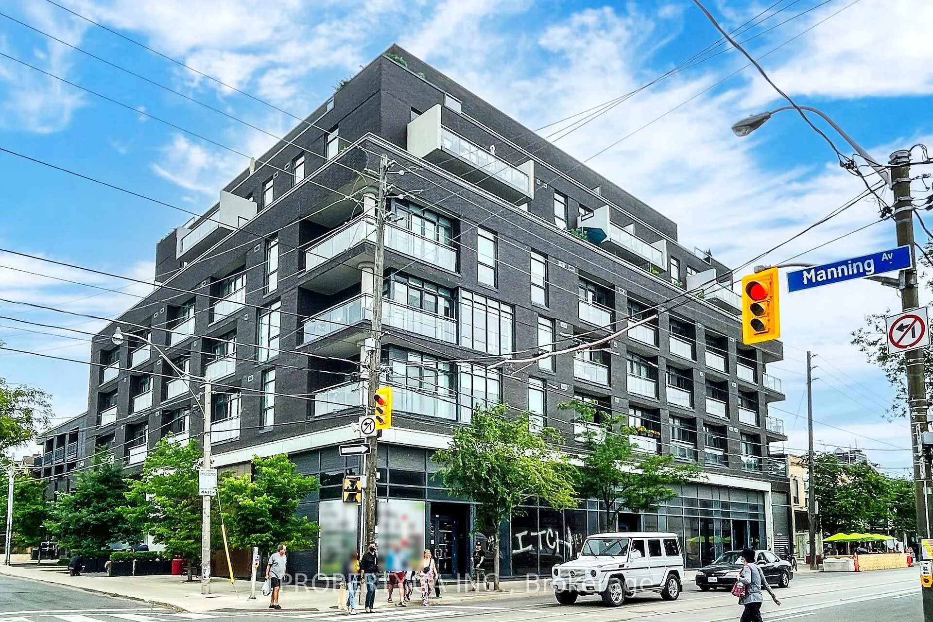 Photo 2 of Unit 403, 205 Manning Avenue, Toronto, Trinity-Bellwoods — HOMEH