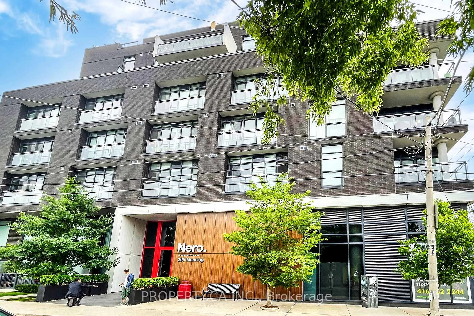 Photo 4 of Unit 403, 205 Manning Avenue, Toronto, Trinity-Bellwoods — HOMEH