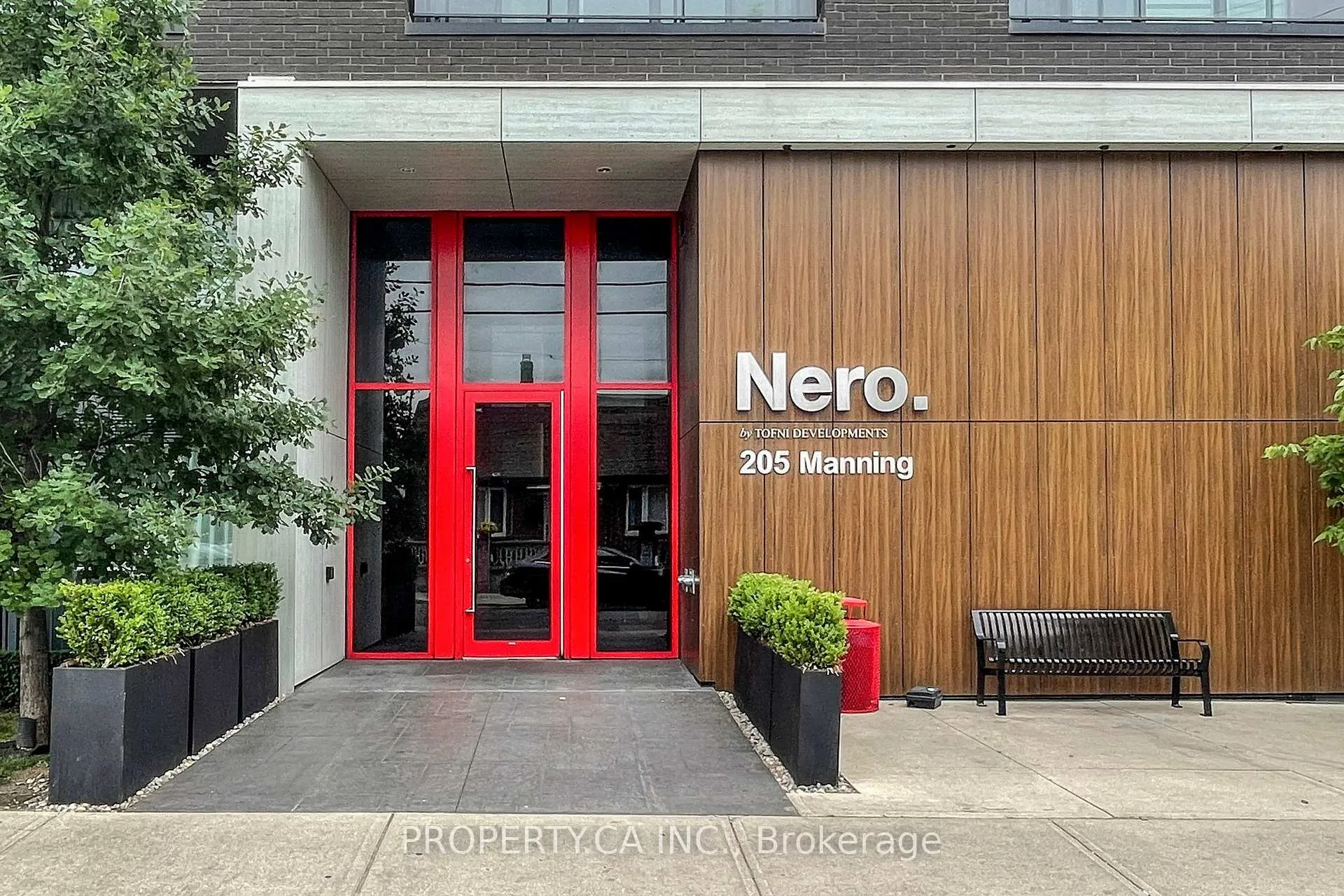 Photo 5 of Unit 403, 205 Manning Avenue, Toronto, Trinity-Bellwoods — HOMEH