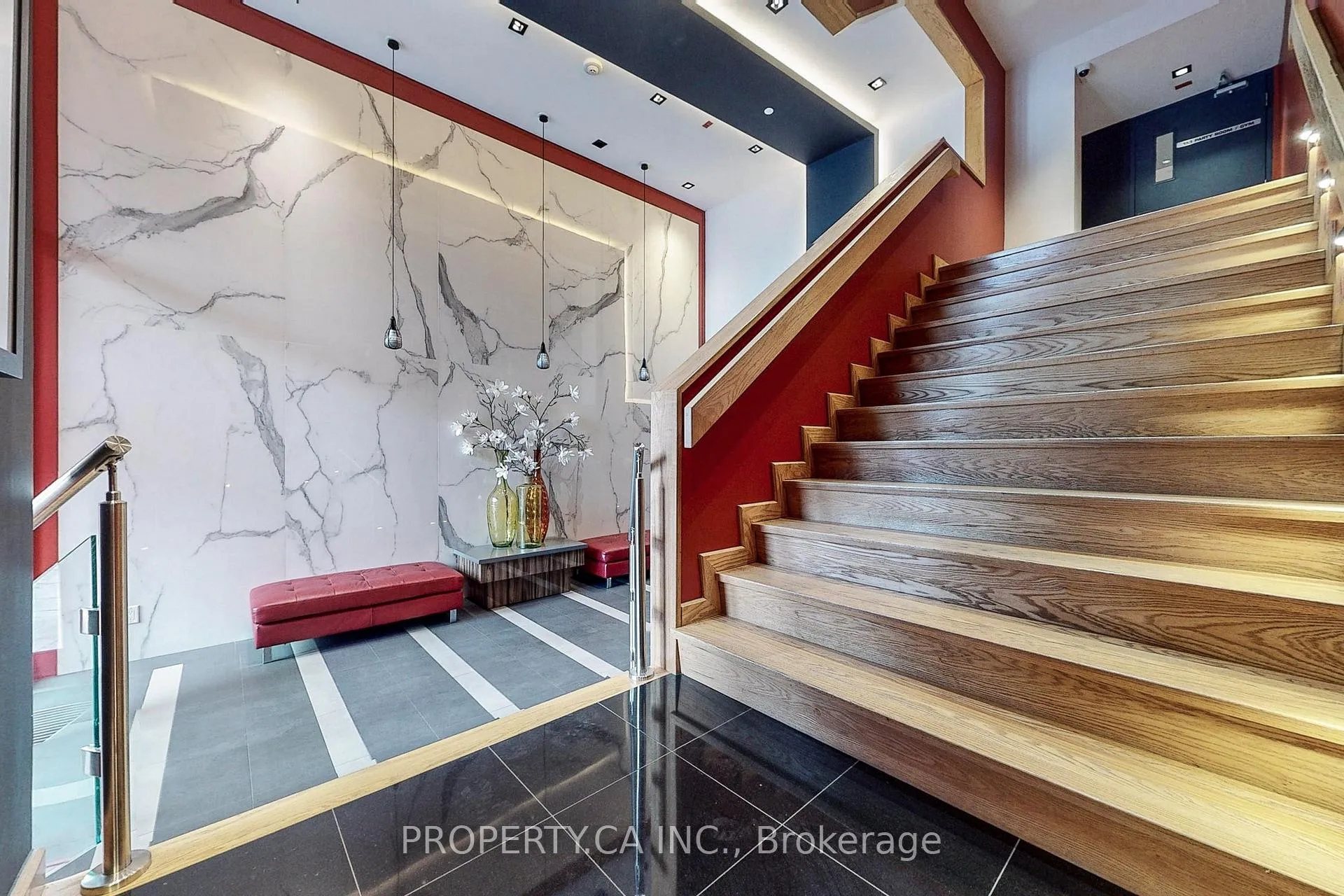 Photo 13 of Unit 403, 205 Manning Avenue, Toronto, Trinity-Bellwoods — HOMEH