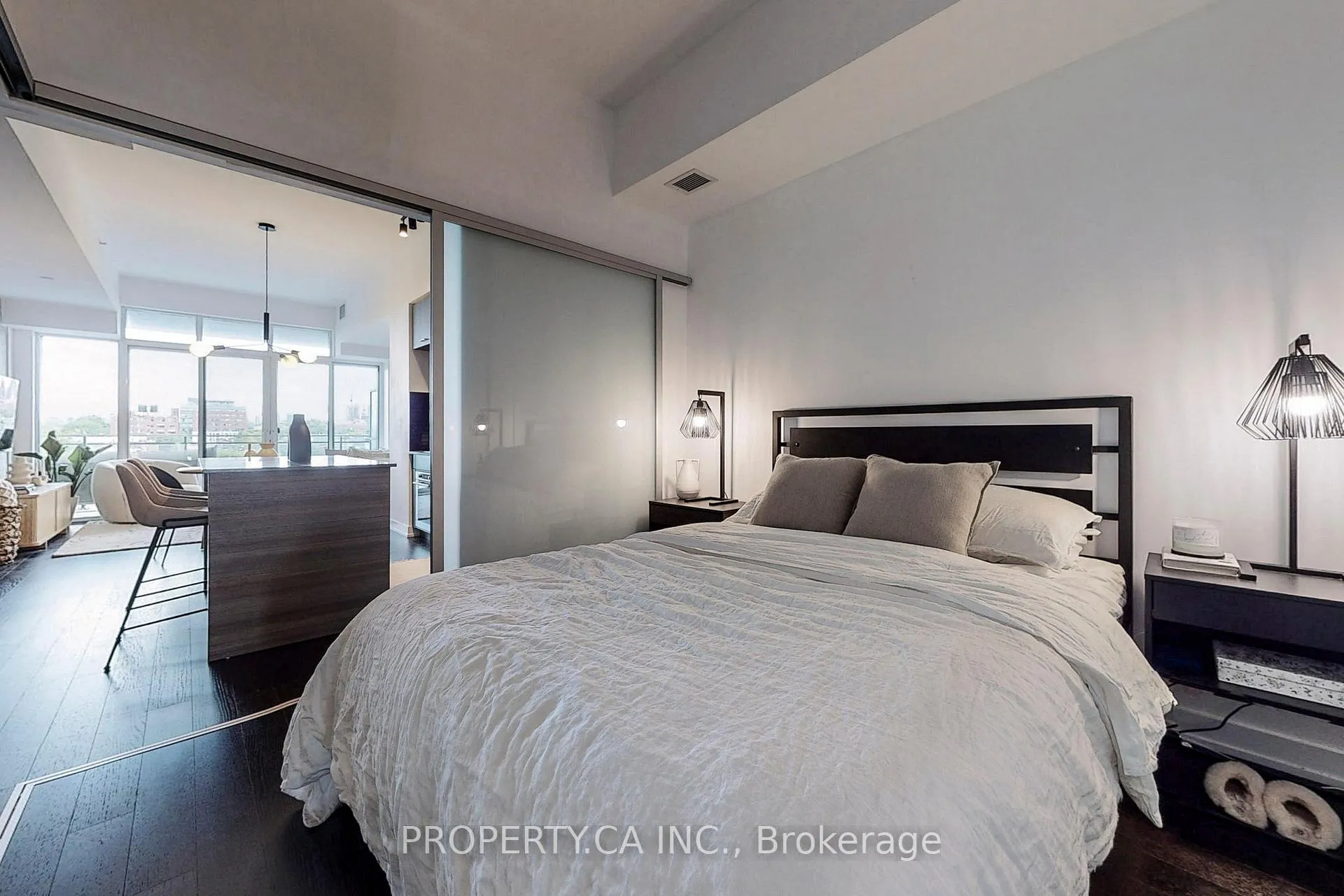 Photo 27 of Unit 403, 205 Manning Avenue, Toronto, Trinity-Bellwoods — HOMEH