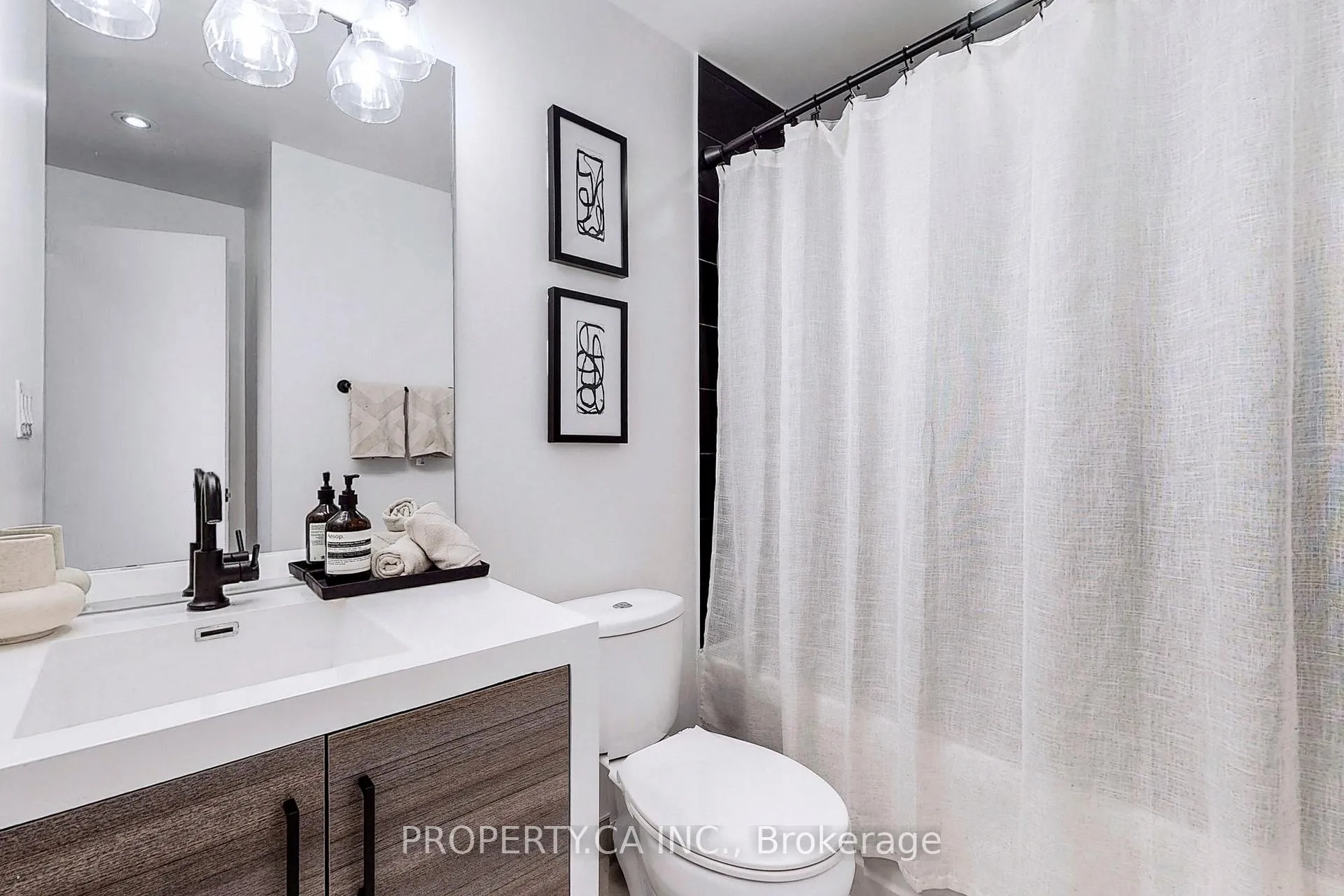 Photo 30 of Unit 403, 205 Manning Avenue, Toronto, Trinity-Bellwoods — HOMEH