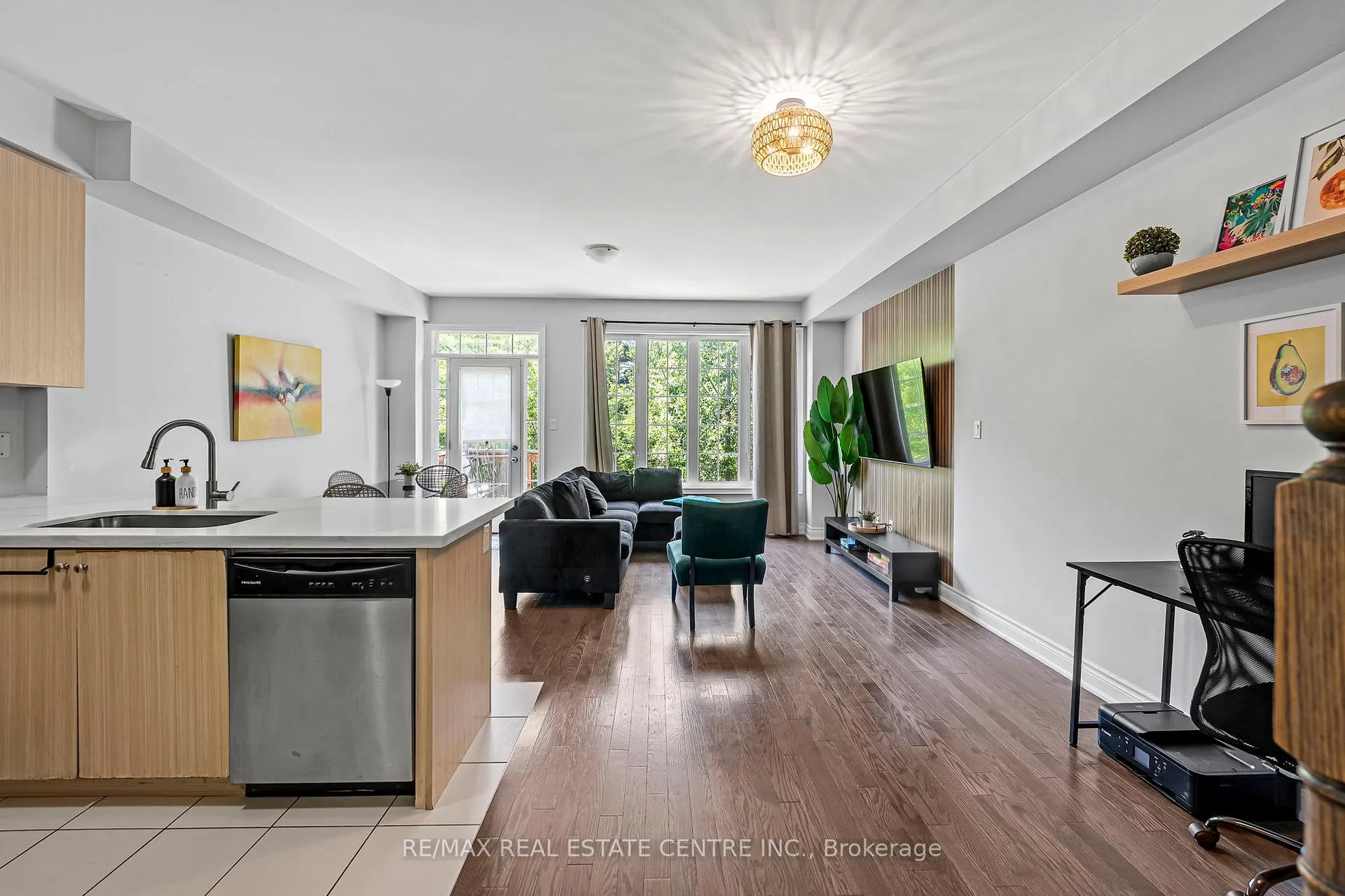 Photo 9 of 72 Lady Evelyn Crescent, Brampton, Bram West — HOMEH