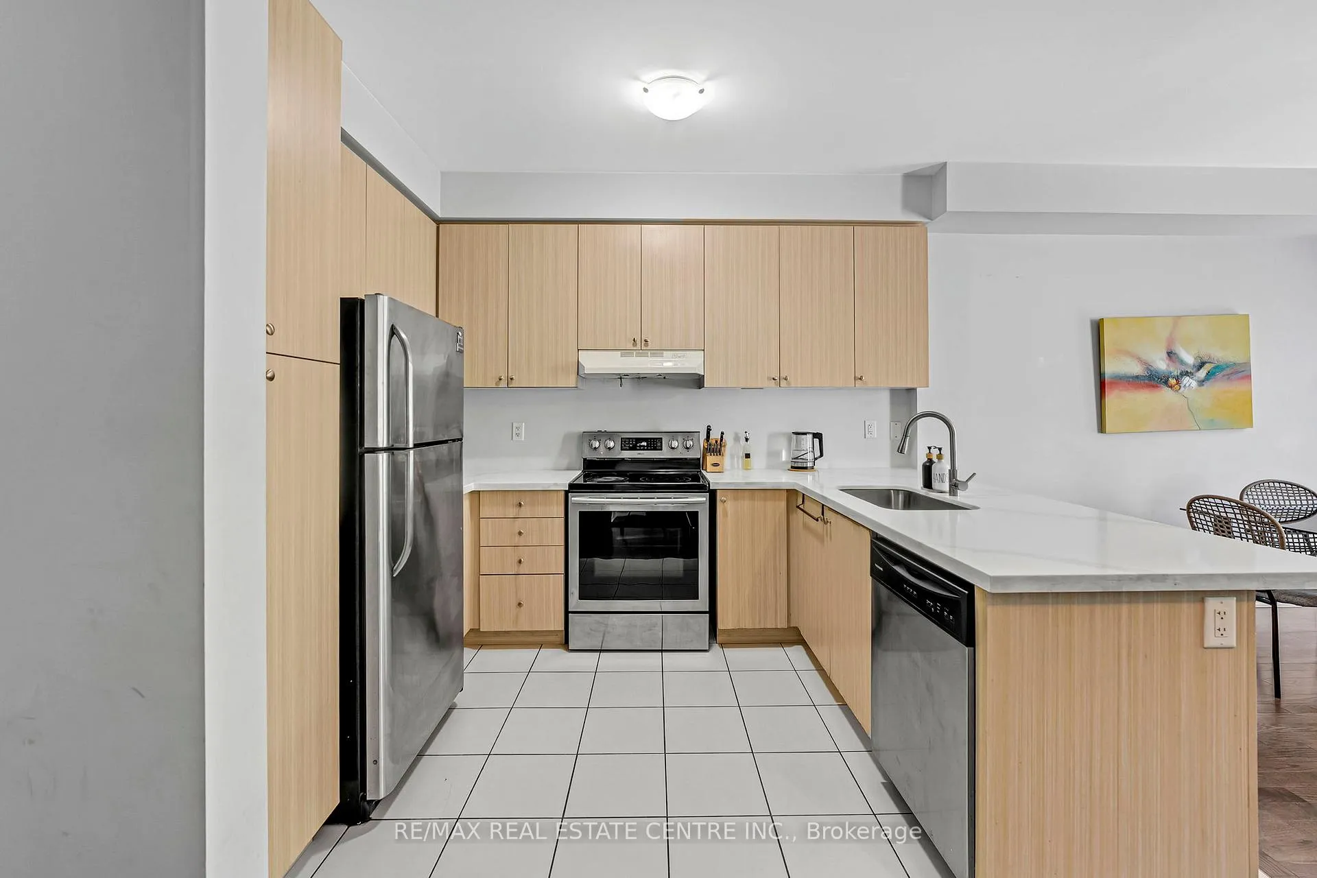 Photo 10 of 72 Lady Evelyn Crescent, Brampton, Bram West — HOMEH