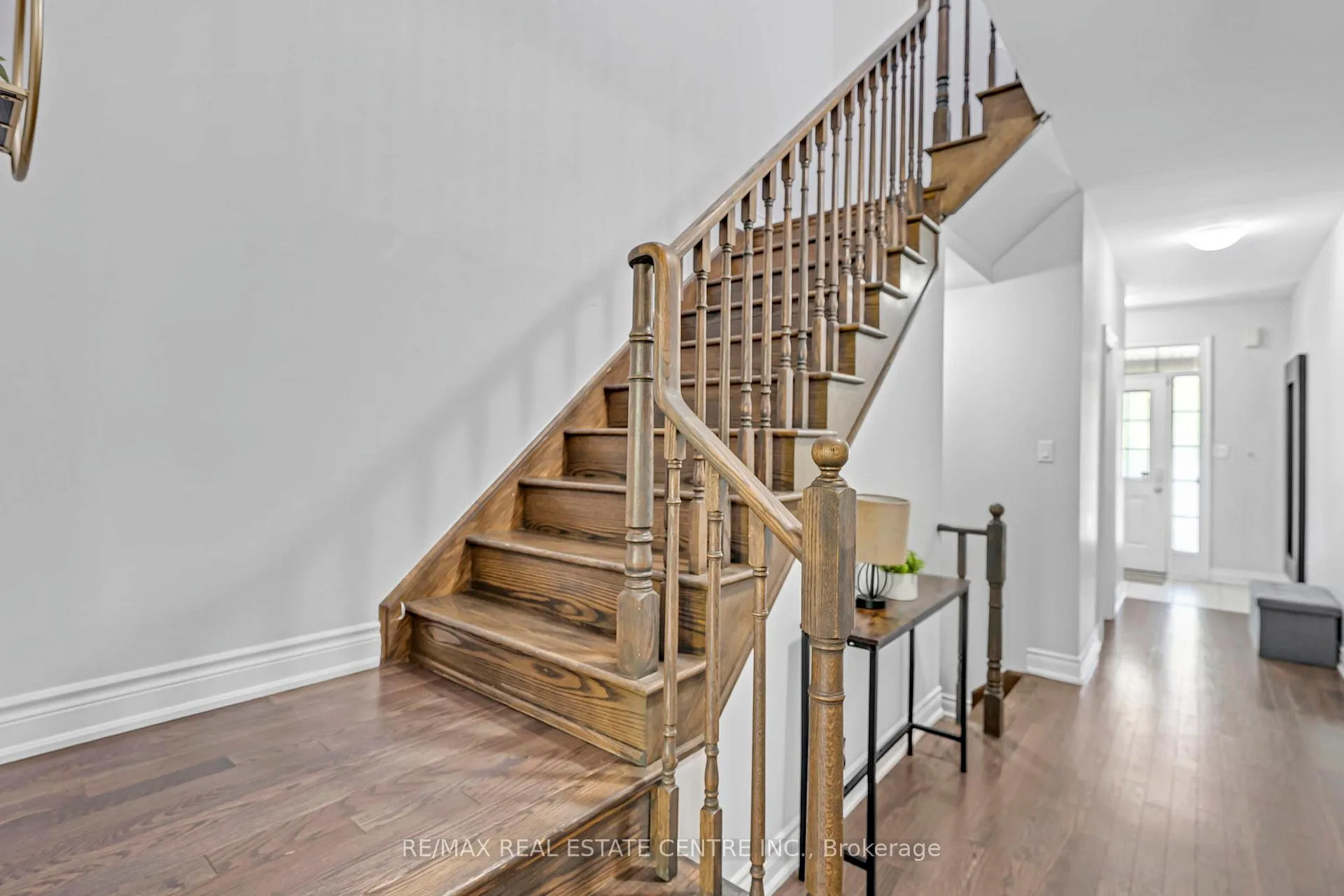 Photo 18 of 72 Lady Evelyn Crescent, Brampton, Bram West — HOMEH