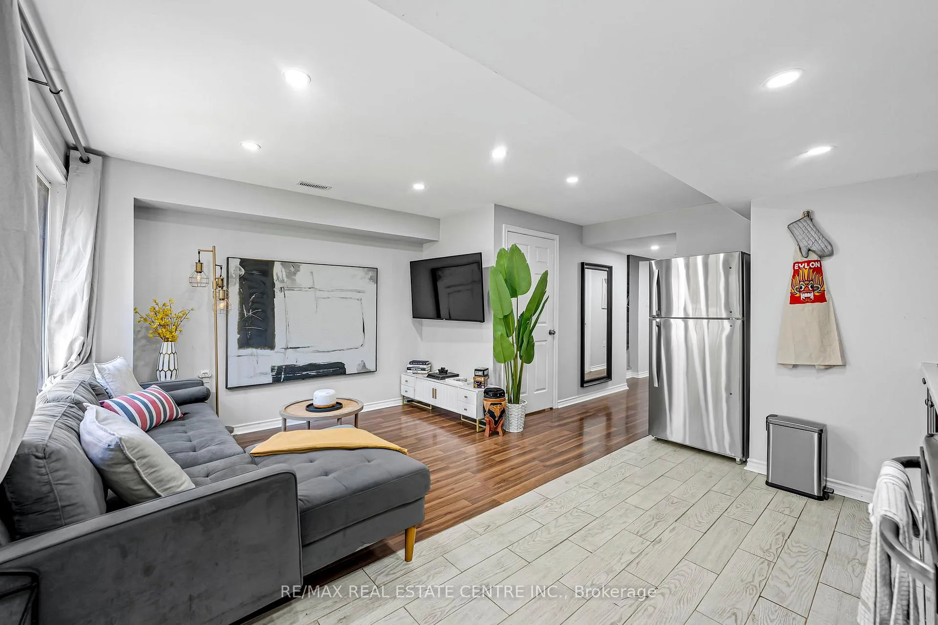 Photo 35 of 72 Lady Evelyn Crescent, Brampton, Bram West — HOMEH