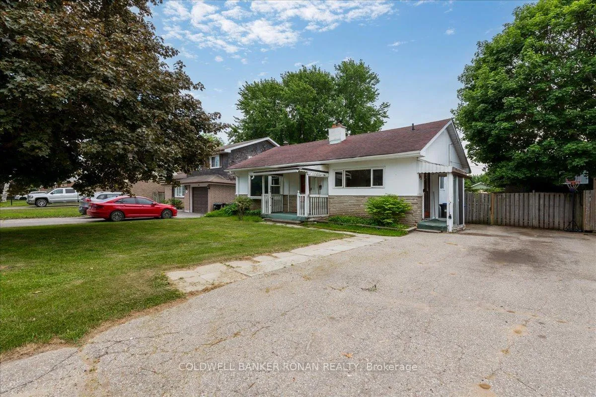 Photo of 199 Tupper Street W