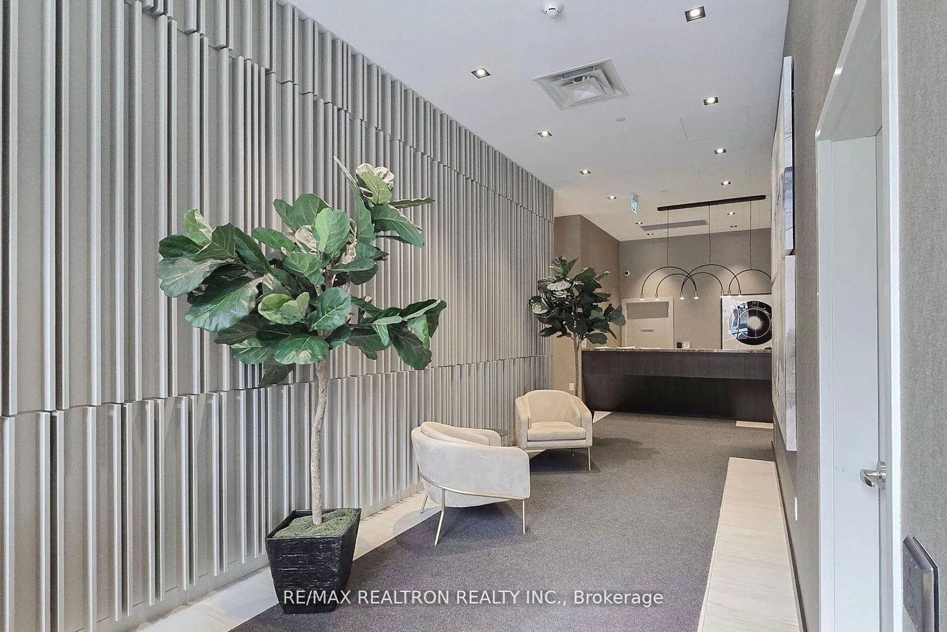 Photo 5 of Unit 717, 60 Honeycrisp Crescent, Vaughan, Vaughan Corporate Centre — HOMEH