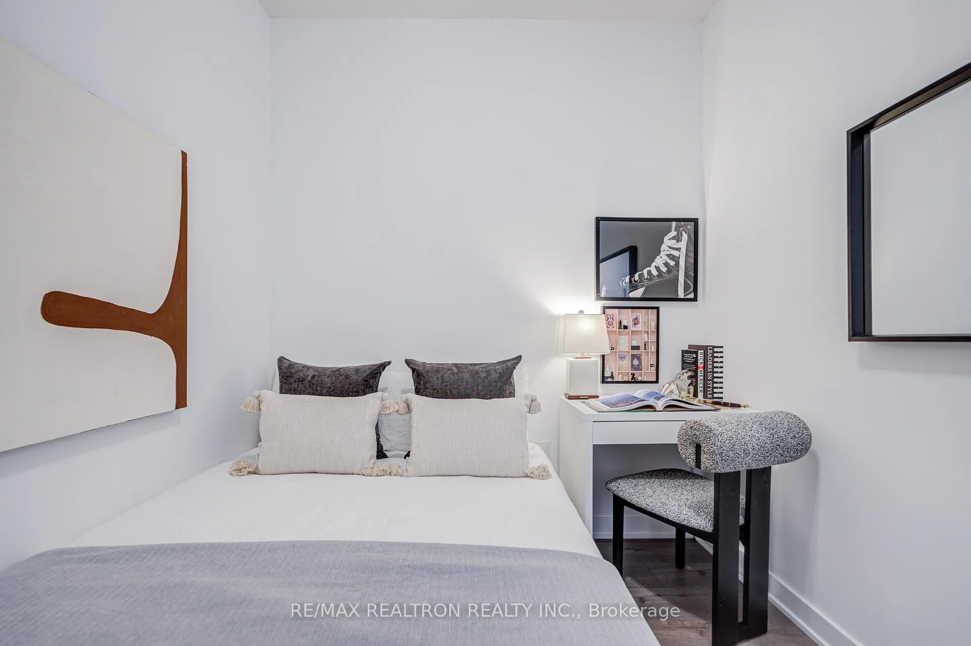 Photo 29 of Unit 717, 60 Honeycrisp Crescent, Vaughan, Vaughan Corporate Centre — HOMEH