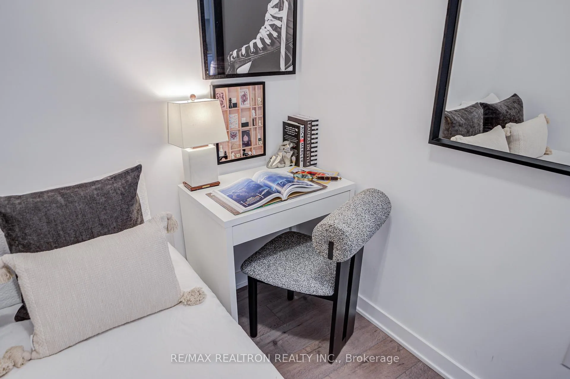 Photo 30 of Unit 717, 60 Honeycrisp Crescent, Vaughan, Vaughan Corporate Centre — HOMEH