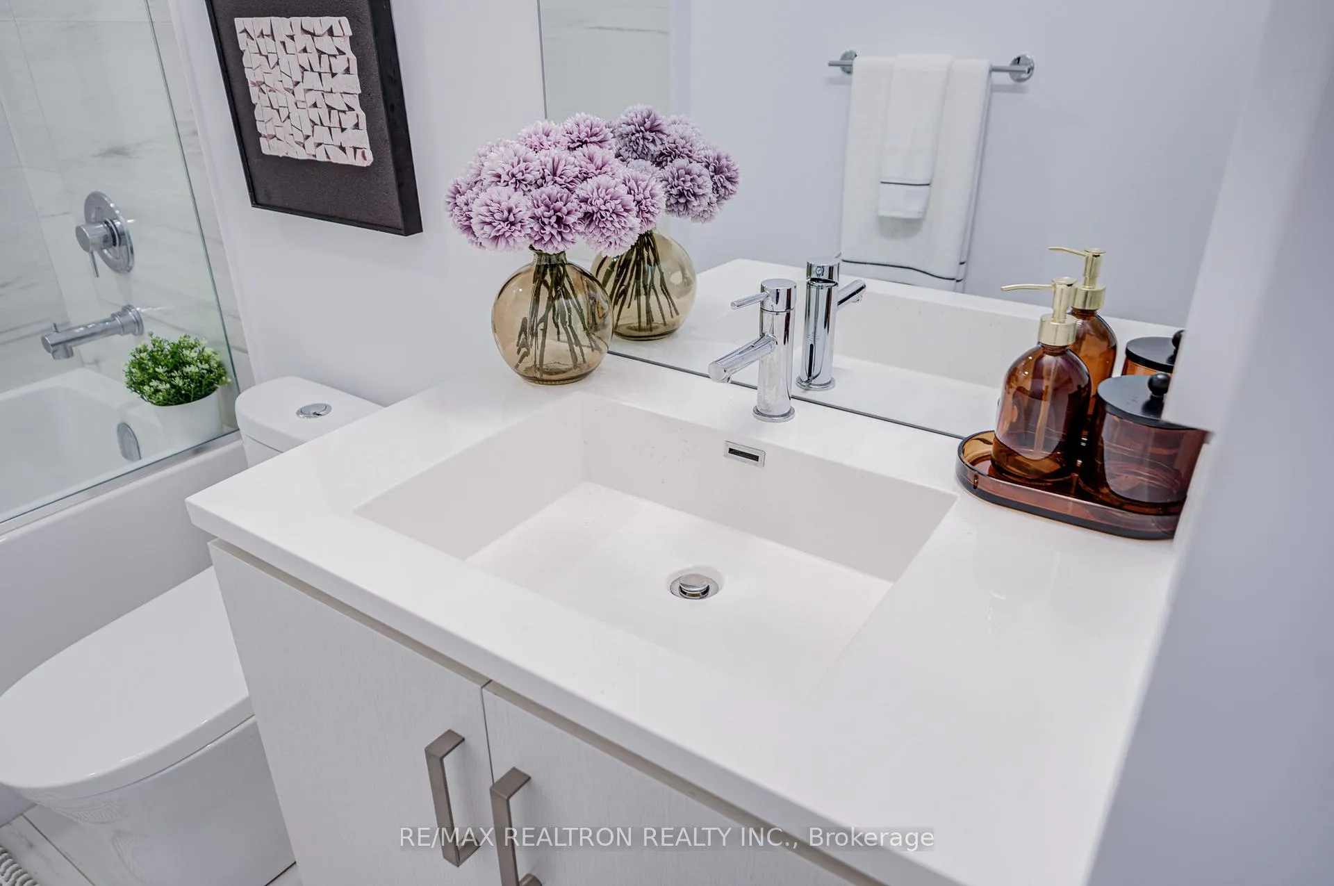 Photo 33 of Unit 717, 60 Honeycrisp Crescent, Vaughan, Vaughan Corporate Centre — HOMEH