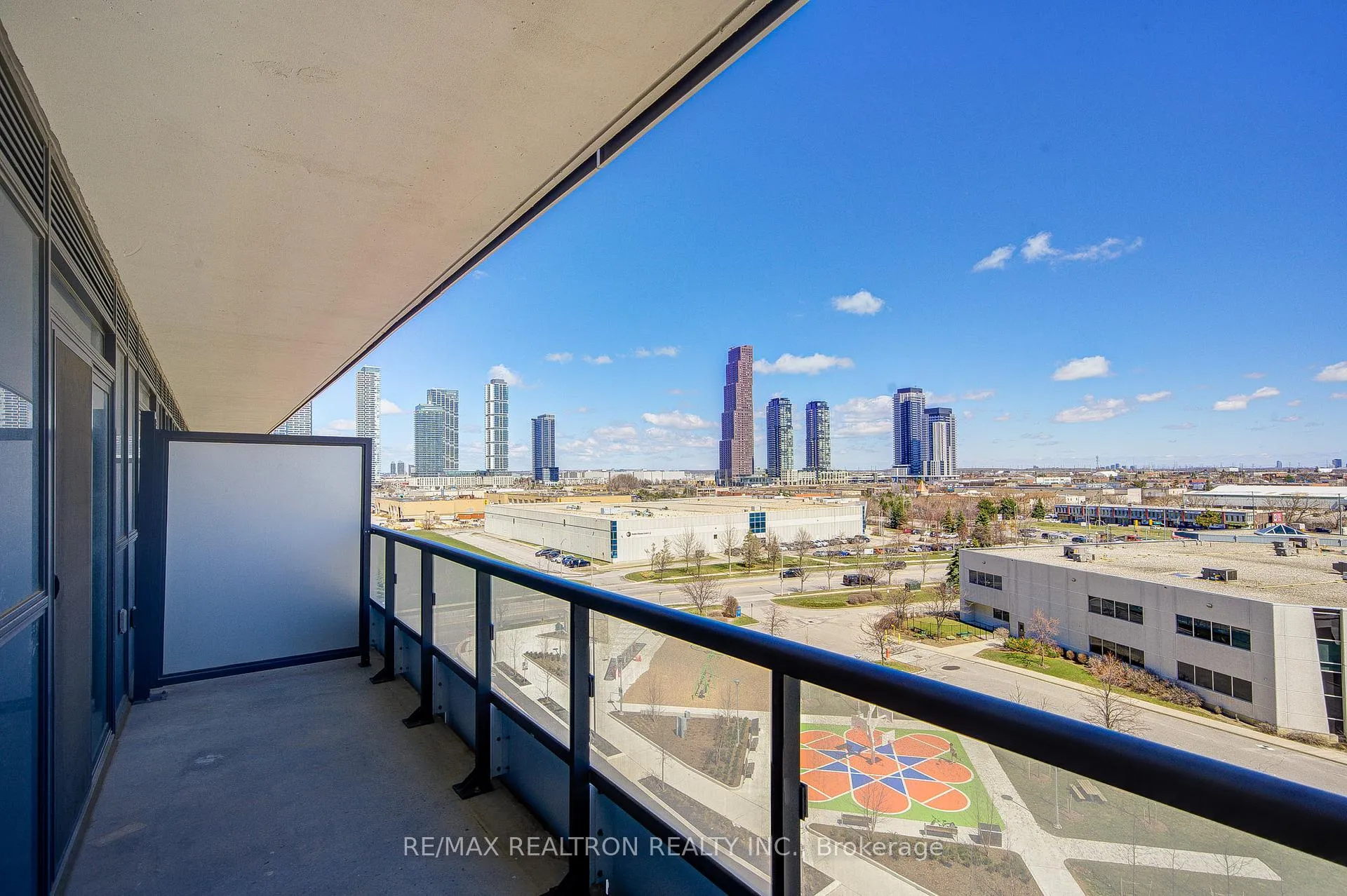 Photo 37 of Unit 717, 60 Honeycrisp Crescent, Vaughan, Vaughan Corporate Centre — HOMEH