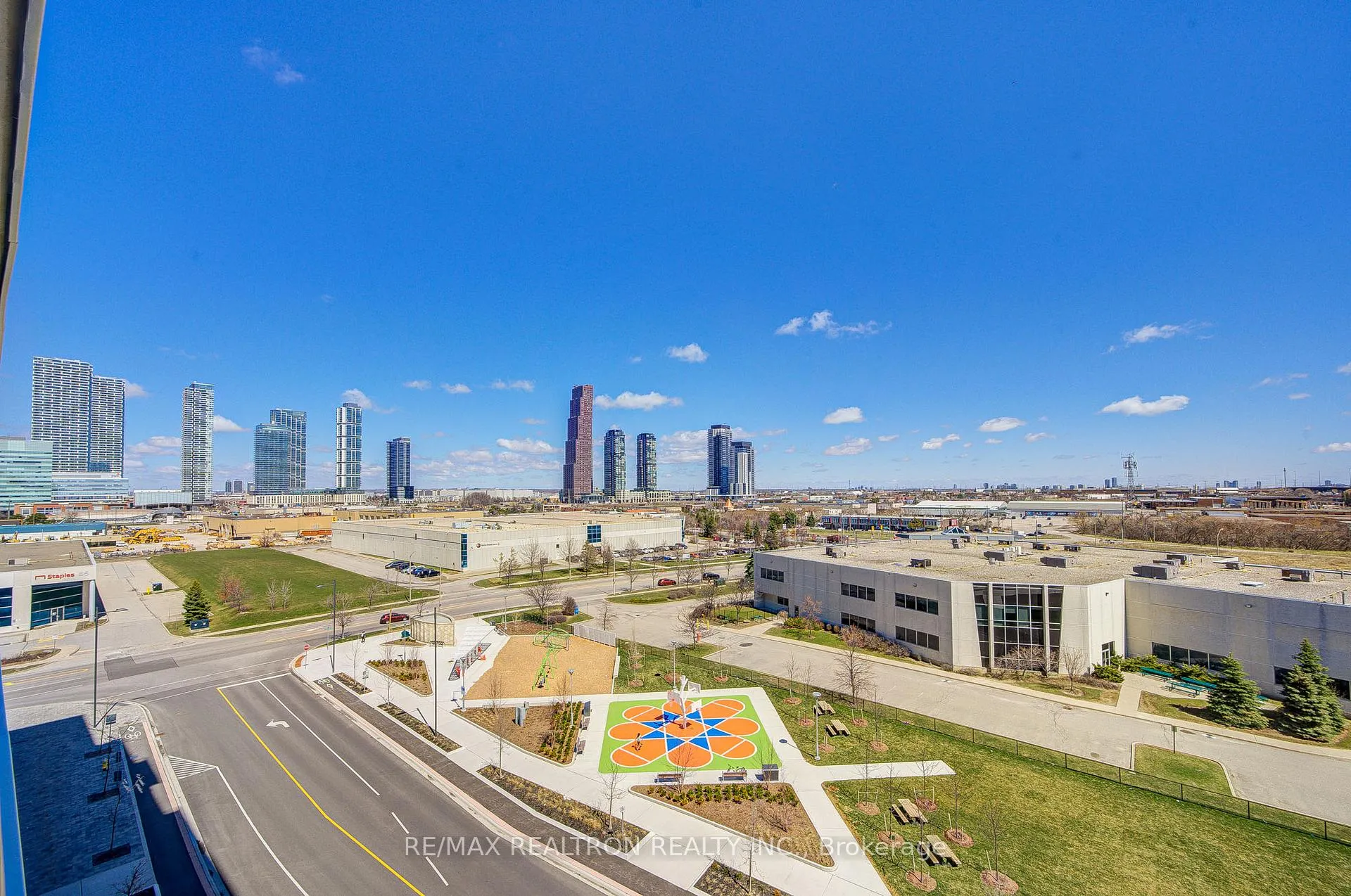 Photo 40 of Unit 717, 60 Honeycrisp Crescent, Vaughan, Vaughan Corporate Centre — HOMEH