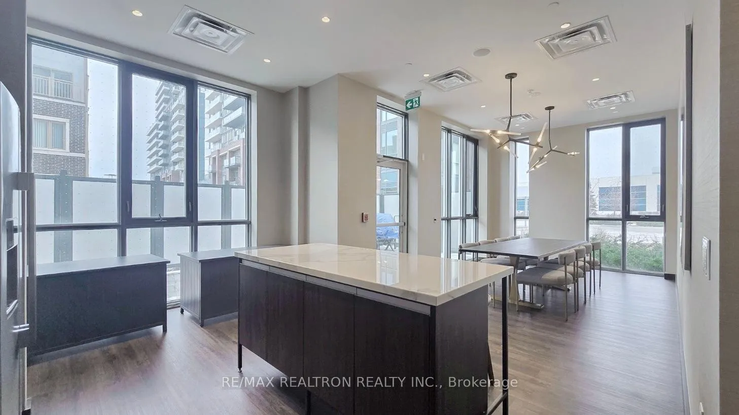 Photo 46 of Unit 717, 60 Honeycrisp Crescent, Vaughan, Vaughan Corporate Centre — HOMEH