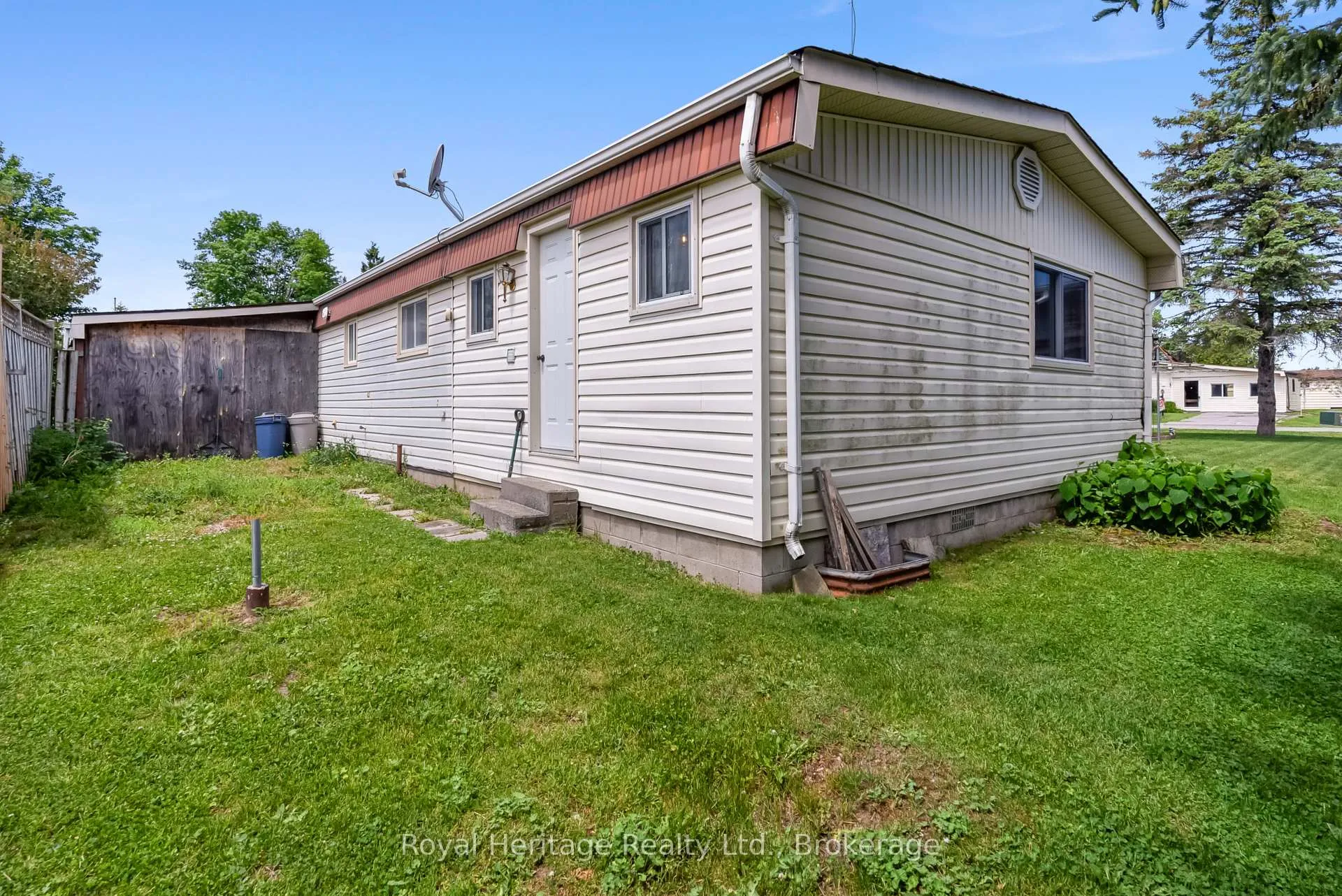 Photo 25 of 17 Circle Drive, Kawartha Lakes, Fenelon — HOMEH