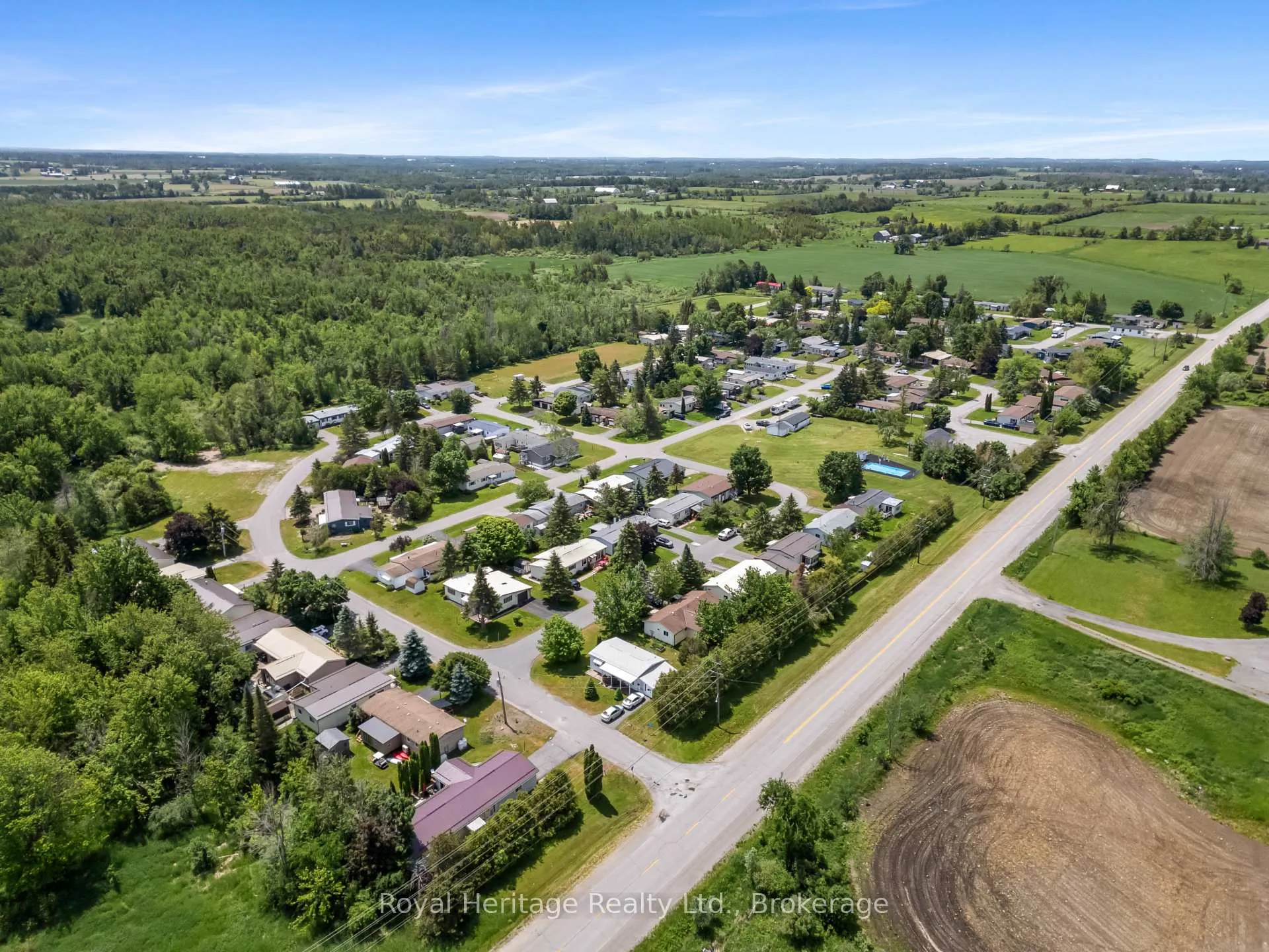 Photo 30 of 17 Circle Drive, Kawartha Lakes, Fenelon — HOMEH