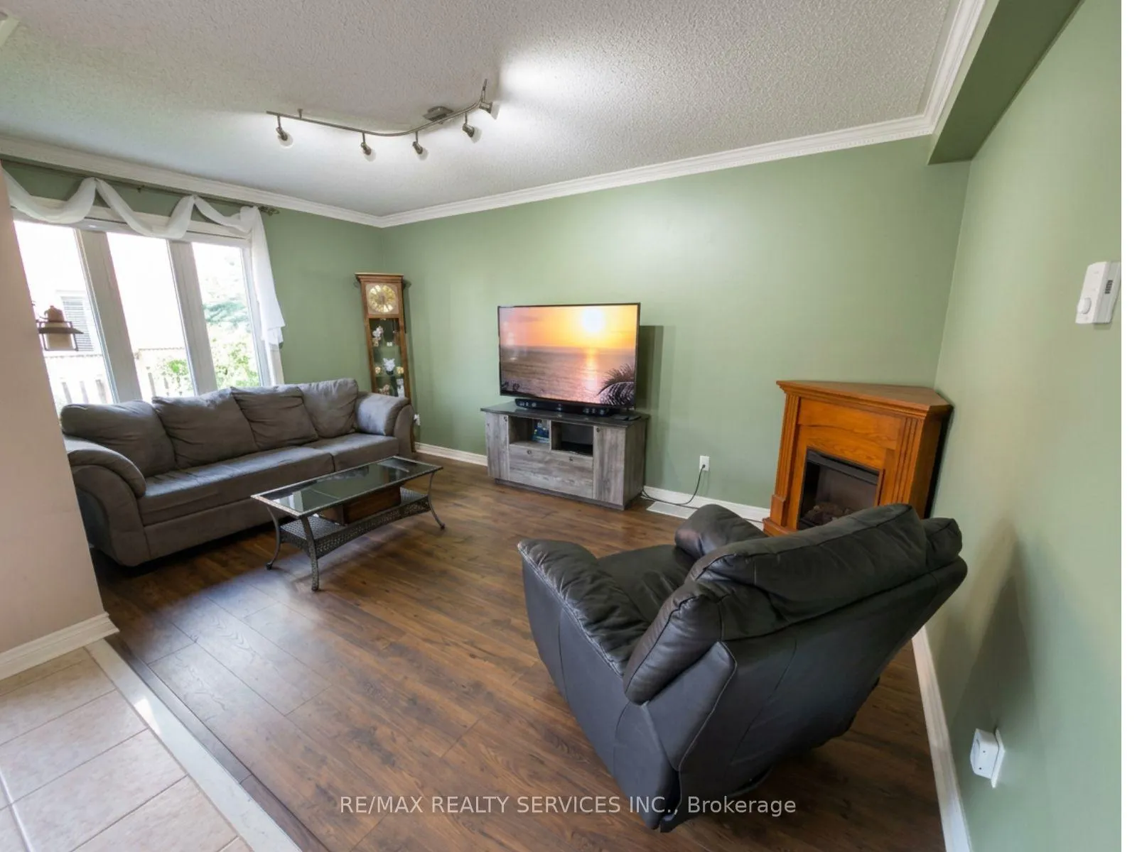 Photo 12 of 21 Filbert Way, Brampton, Fletcher's Meadow — HOMEH