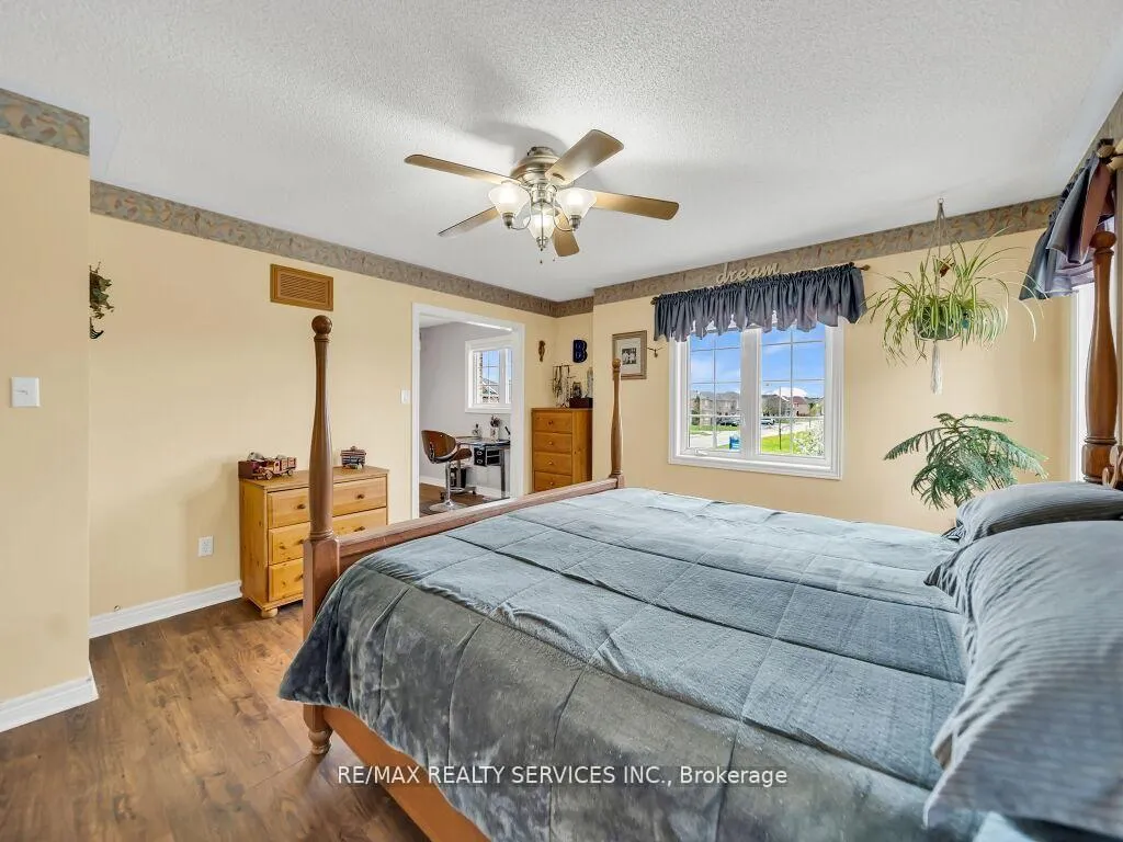 Photo 20 of 21 Filbert Way, Brampton, Fletcher's Meadow — HOMEH