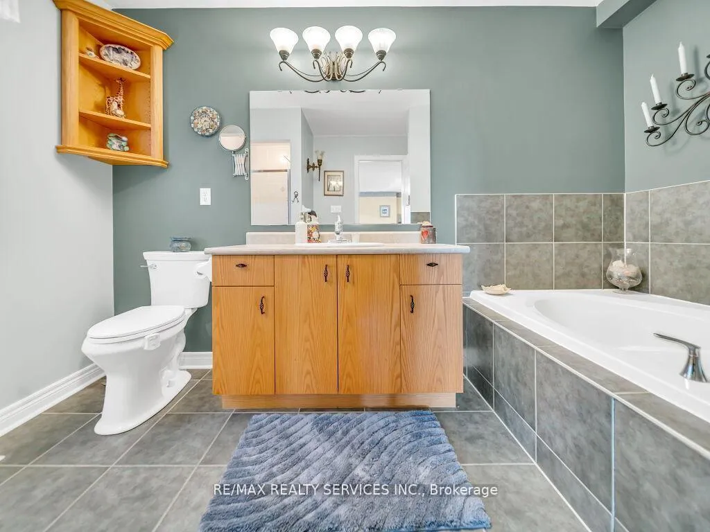 Photo 24 of 21 Filbert Way, Brampton, Fletcher's Meadow — HOMEH