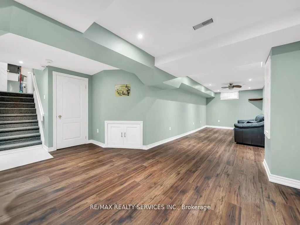 Photo 32 of 21 Filbert Way, Brampton, Fletcher's Meadow — HOMEH
