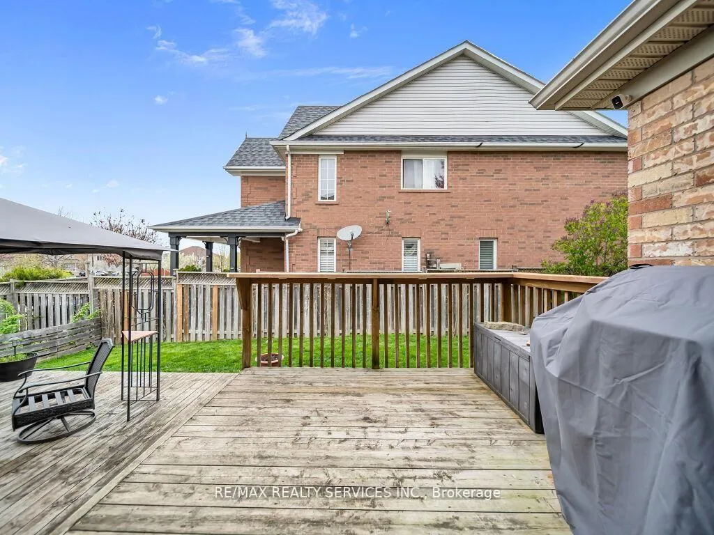 Photo 37 of 21 Filbert Way, Brampton, Fletcher's Meadow — HOMEH
