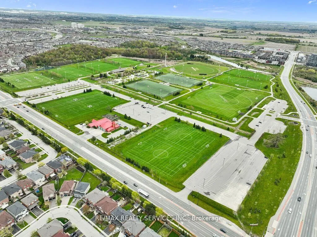 Photo 41 of 21 Filbert Way, Brampton, Fletcher's Meadow — HOMEH