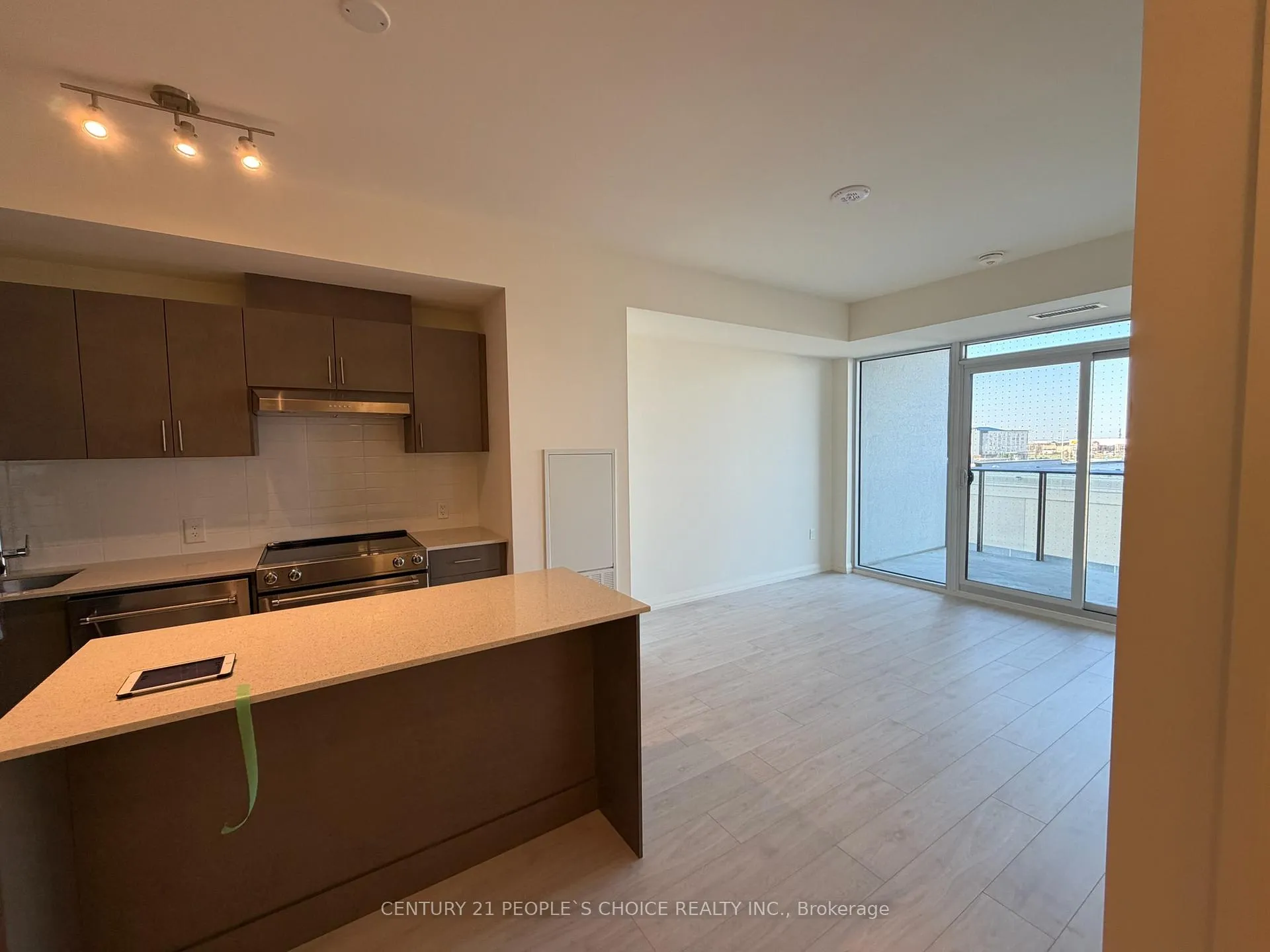 Photo 1 of Unit 412, 27 Korda Gate, Vaughan, Concord — HOMEH