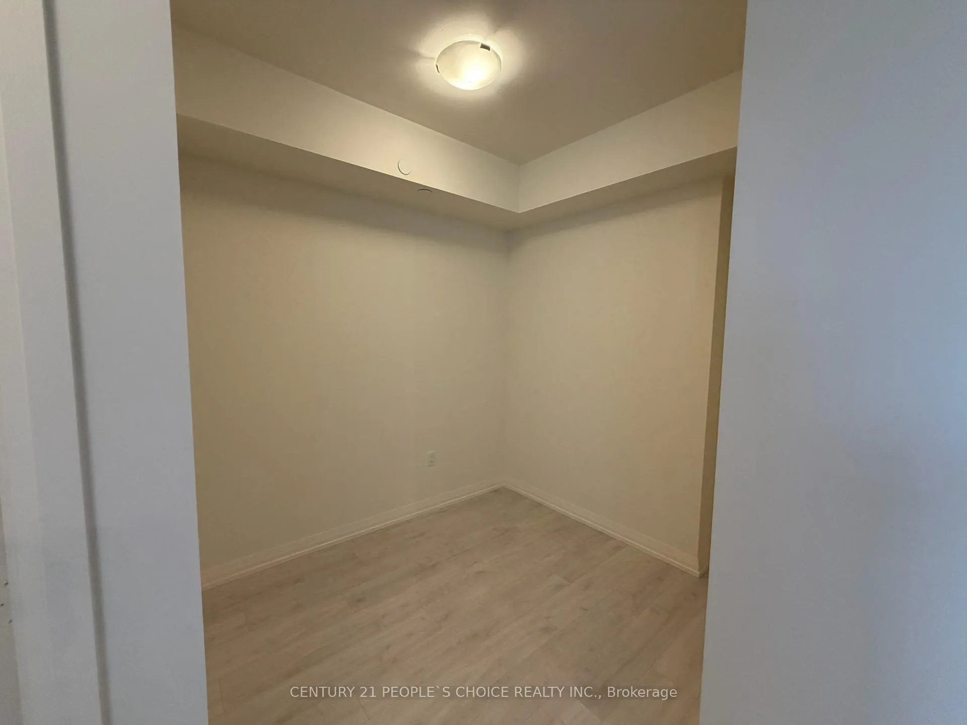 Photo 6 of Unit 412, 27 Korda Gate, Vaughan, Concord — HOMEH