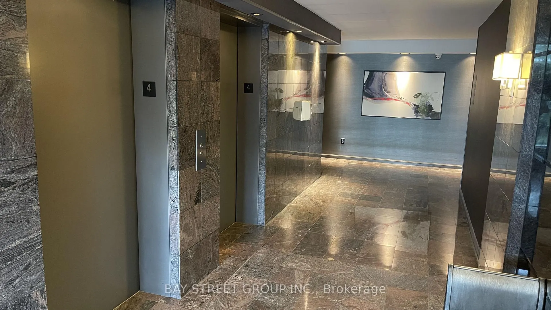 Photo 3 of Unit 423, 7905 Bayview Avenue, Markham, Aileen-Willowbrook — HOMEH