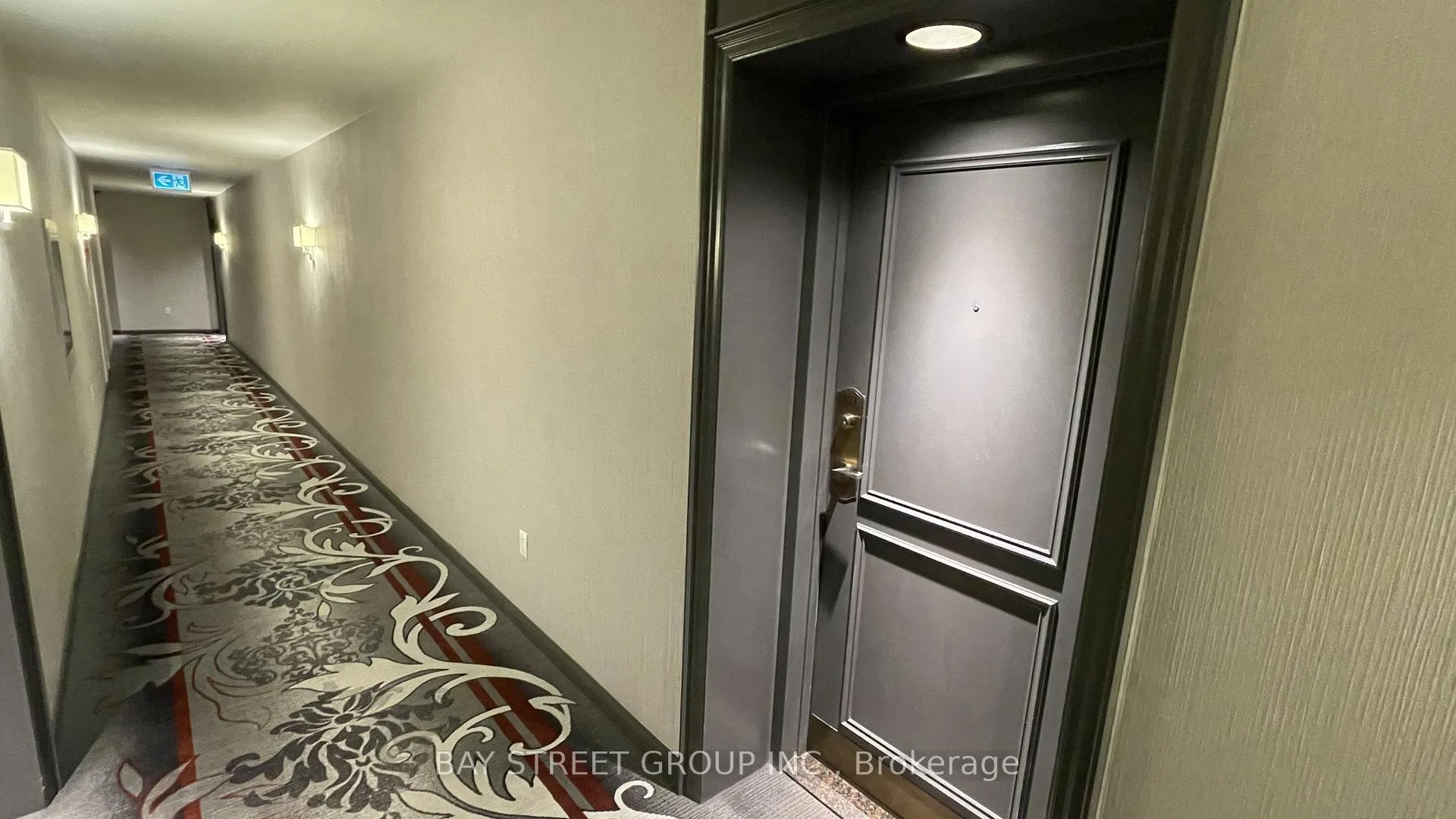 Photo 4 of Unit 423, 7905 Bayview Avenue, Markham, Aileen-Willowbrook — HOMEH