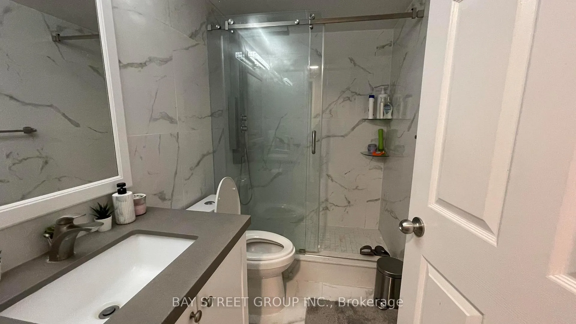 Photo 21 of Unit 423, 7905 Bayview Avenue, Markham, Aileen-Willowbrook — HOMEH