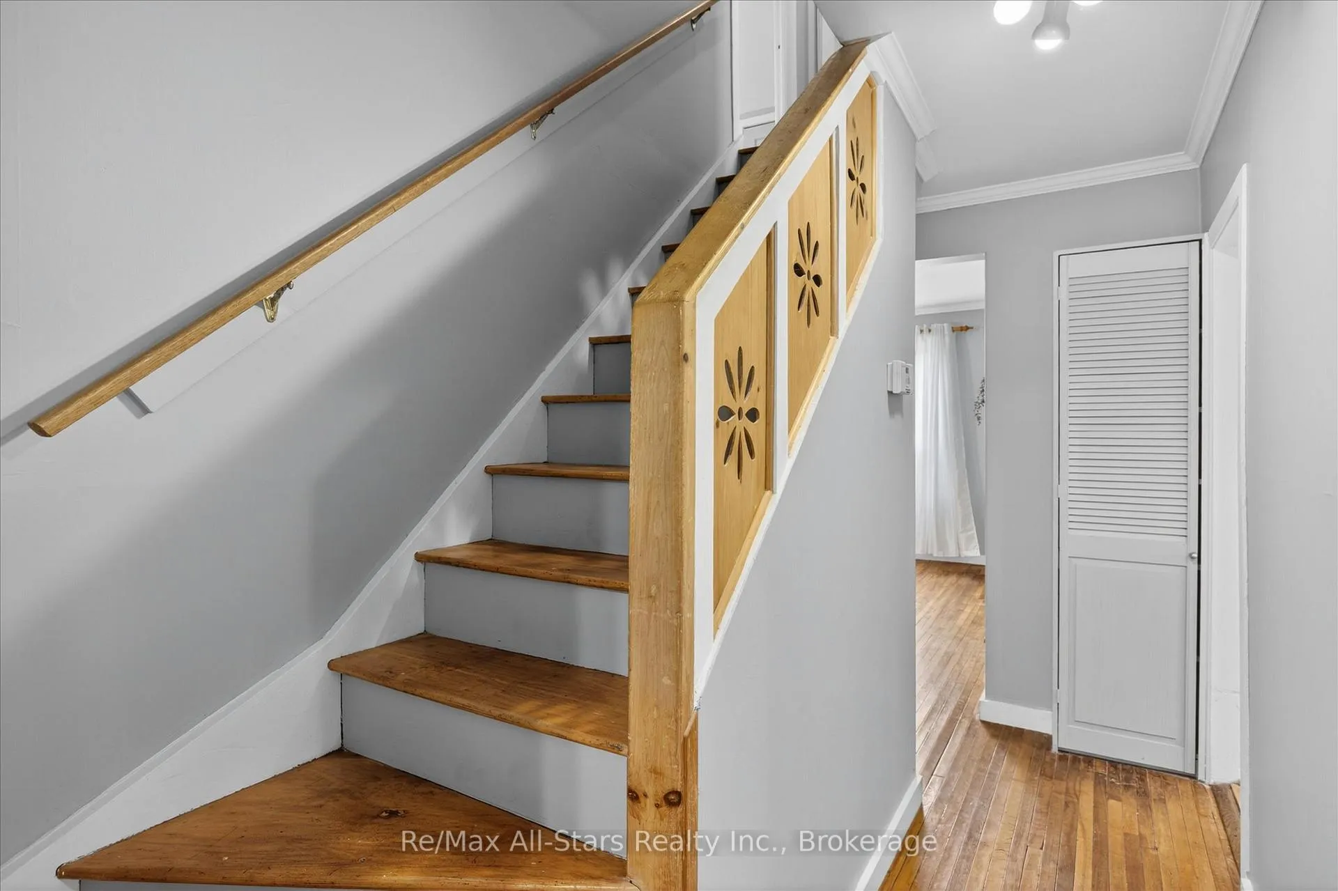 Photo 25 of 43 Melbourne Street E, Kawartha Lakes, Lindsay — HOMEH