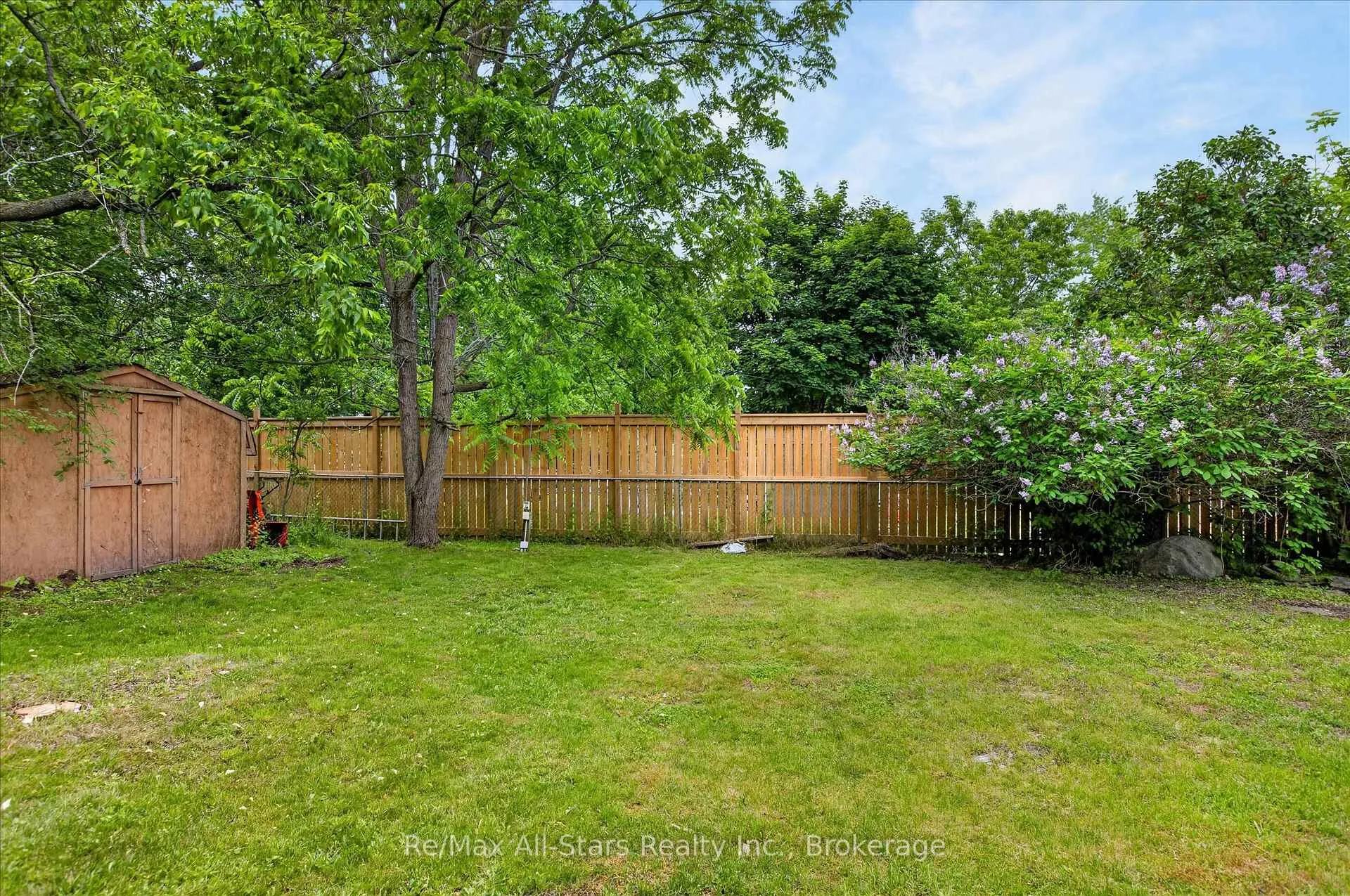 Photo 32 of 43 Melbourne Street E, Kawartha Lakes, Lindsay — HOMEH