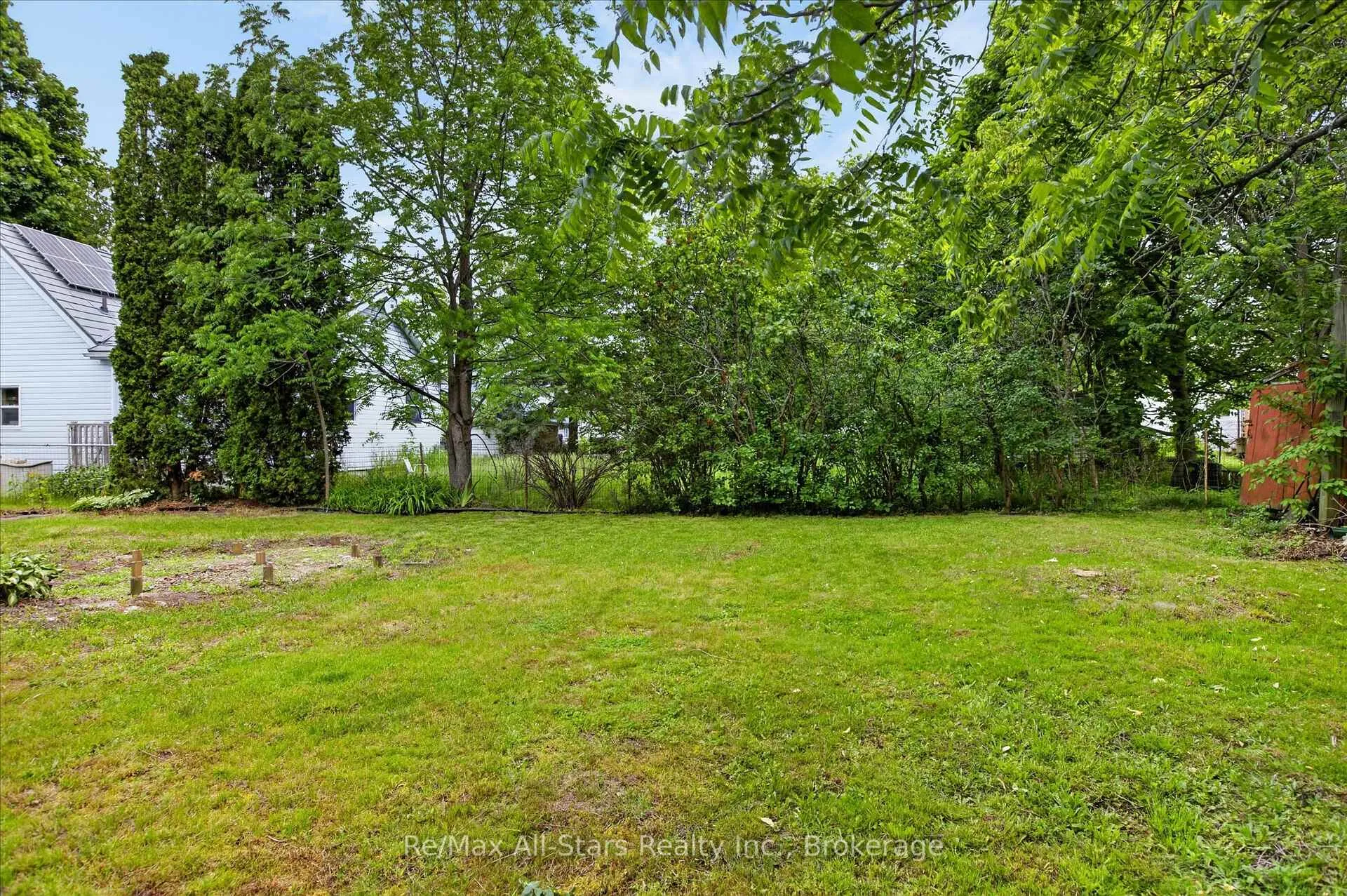 Photo 34 of 43 Melbourne Street E, Kawartha Lakes, Lindsay — HOMEH