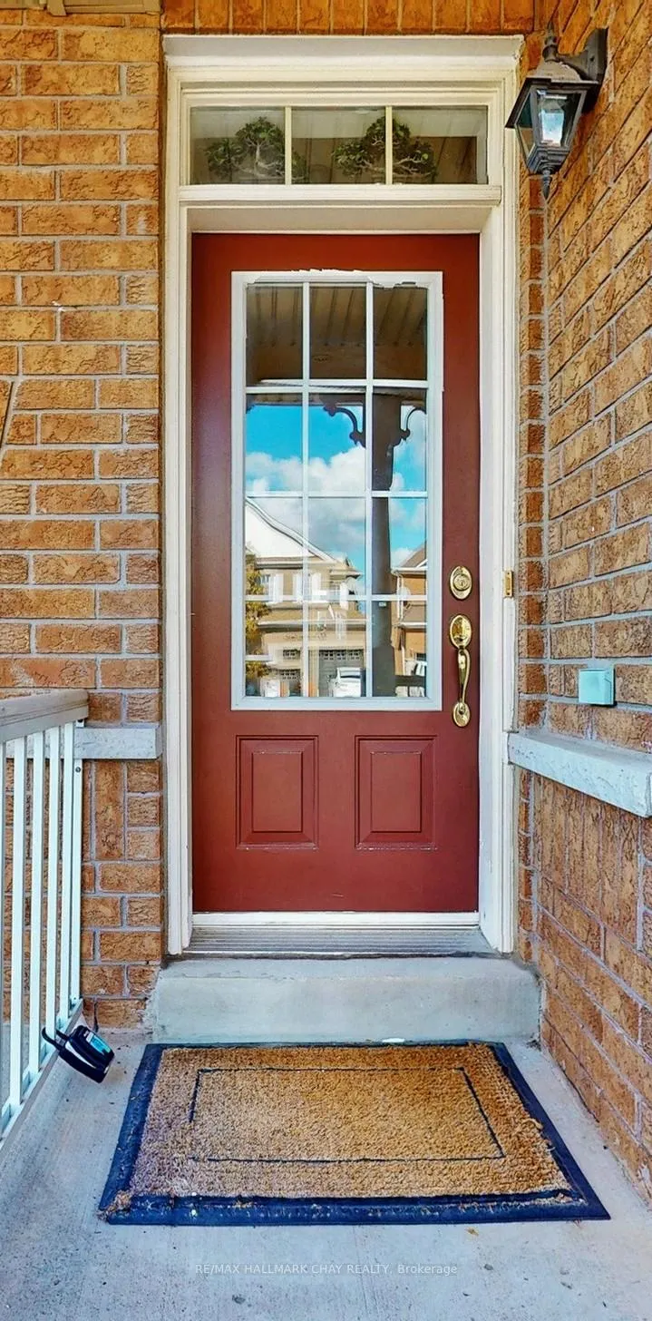 Photo 3 of 76 Cobblestone Court, Brampton, Sandringham-Wellington — HOMEH