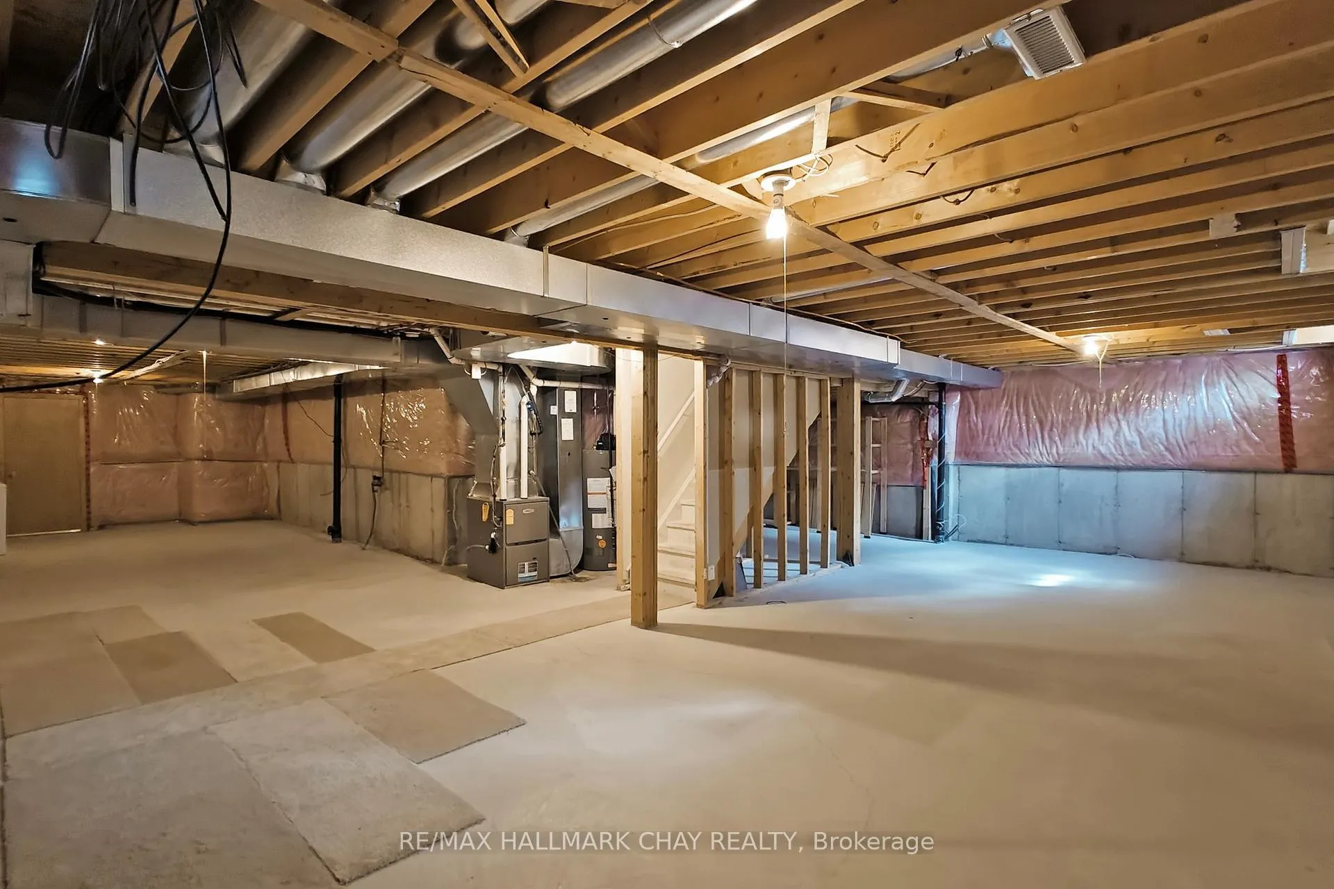 Photo 33 of 76 Cobblestone Court, Brampton, Sandringham-Wellington — HOMEH