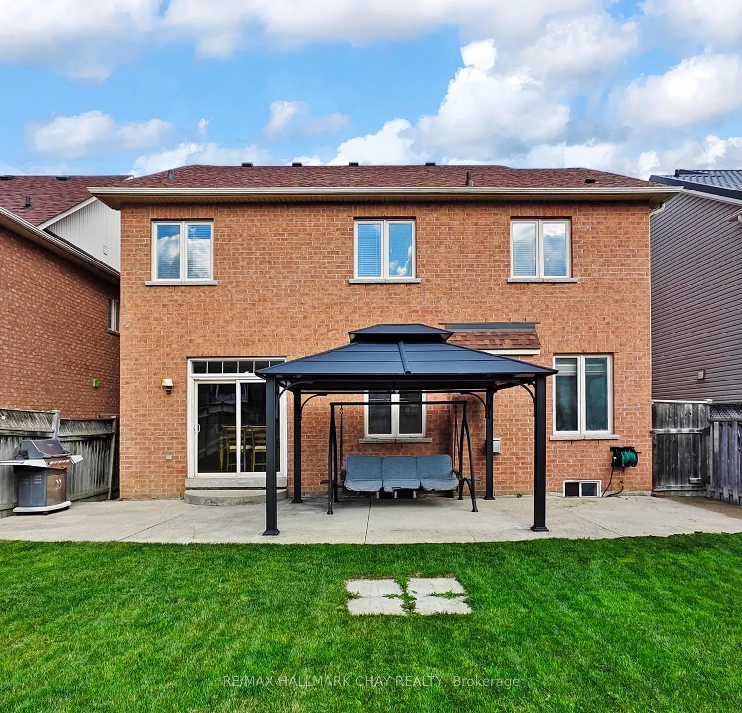 Photo 36 of 76 Cobblestone Court, Brampton, Sandringham-Wellington — HOMEH
