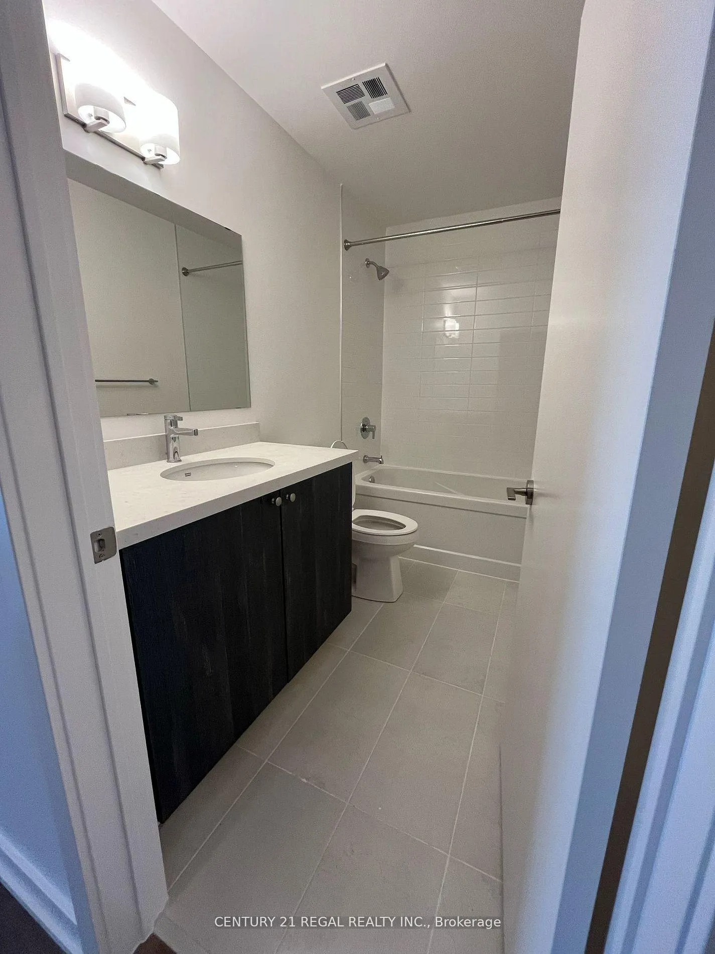 Photo 12 of Unit 1010, 55 Clarington Boulevard, Clarington, Bowmanville — HOMEH