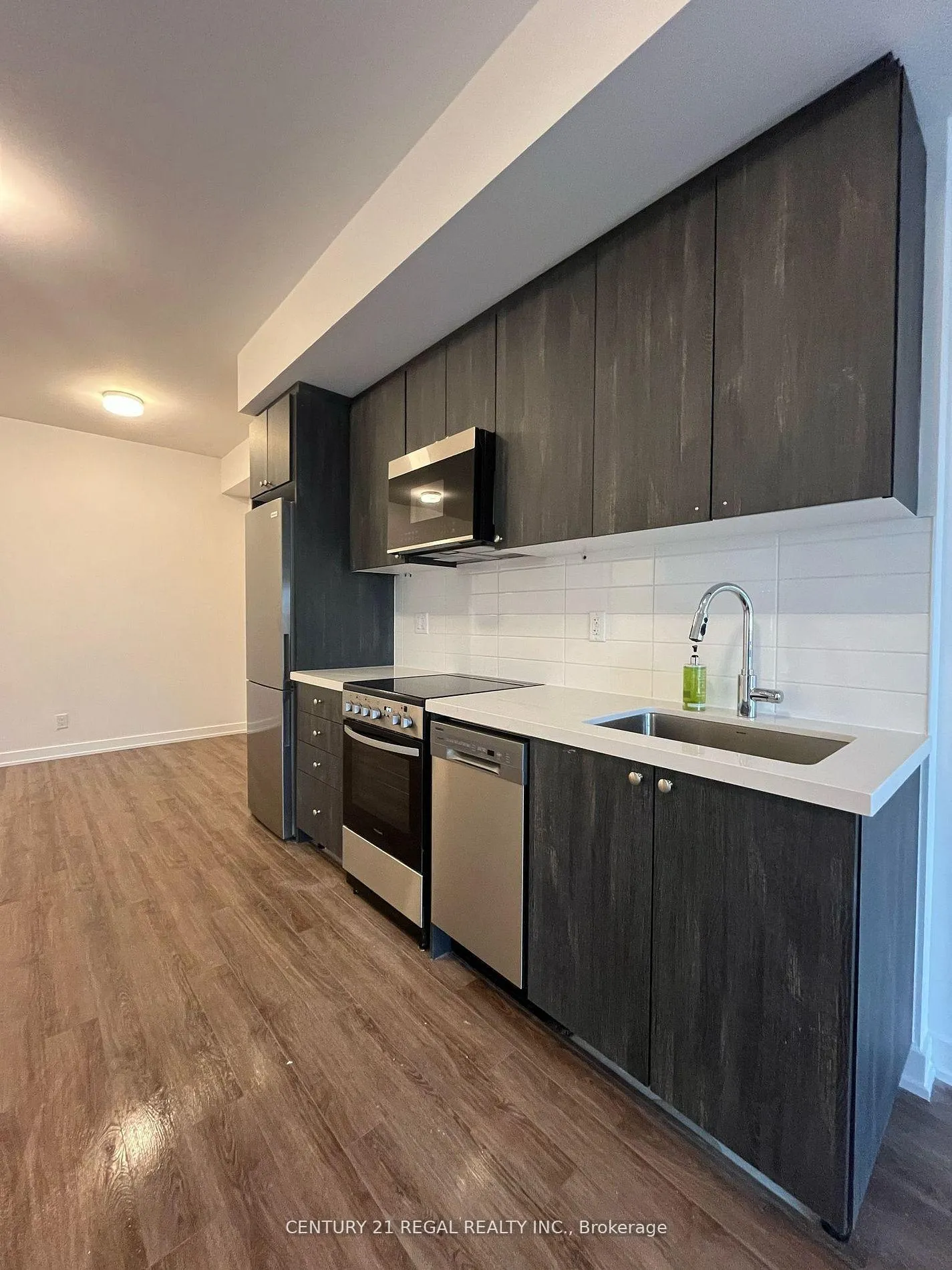 Photo 17 of Unit 1010, 55 Clarington Boulevard, Clarington, Bowmanville — HOMEH