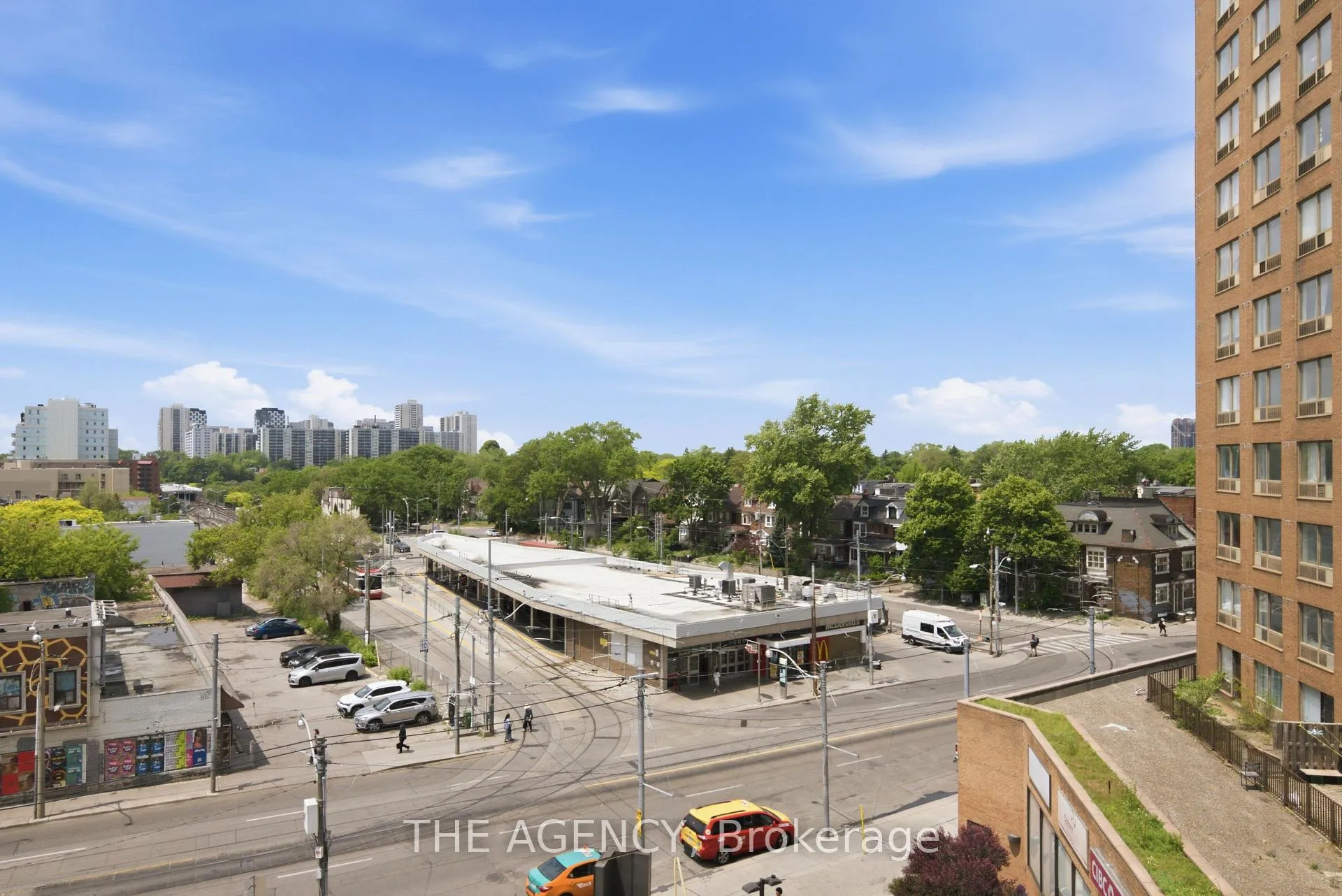 Photo 2 of Unit 520A, 2350 Dundas Street W, Toronto, High Park North — HOMEH